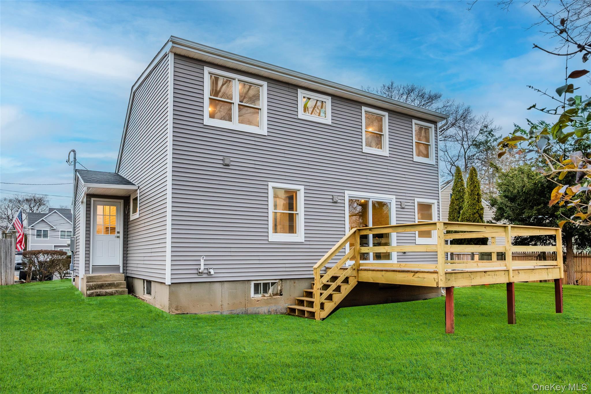 #2 photo, 6 Grand Haven Court, מחוז סאפוק Commack , NY 11725