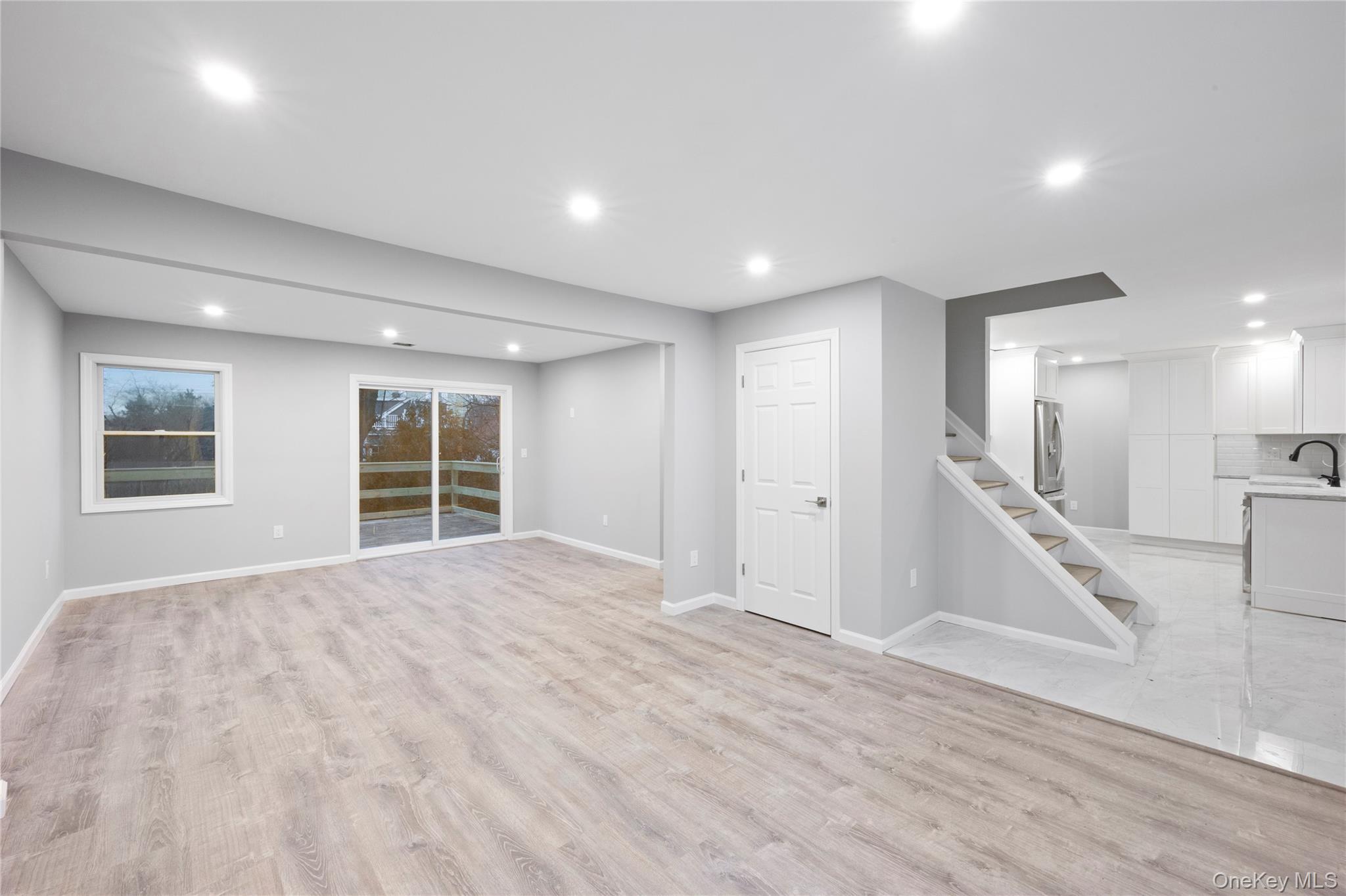 #6 photo, 6 Grand Haven Court, מחוז סאפוק Commack , NY 11725