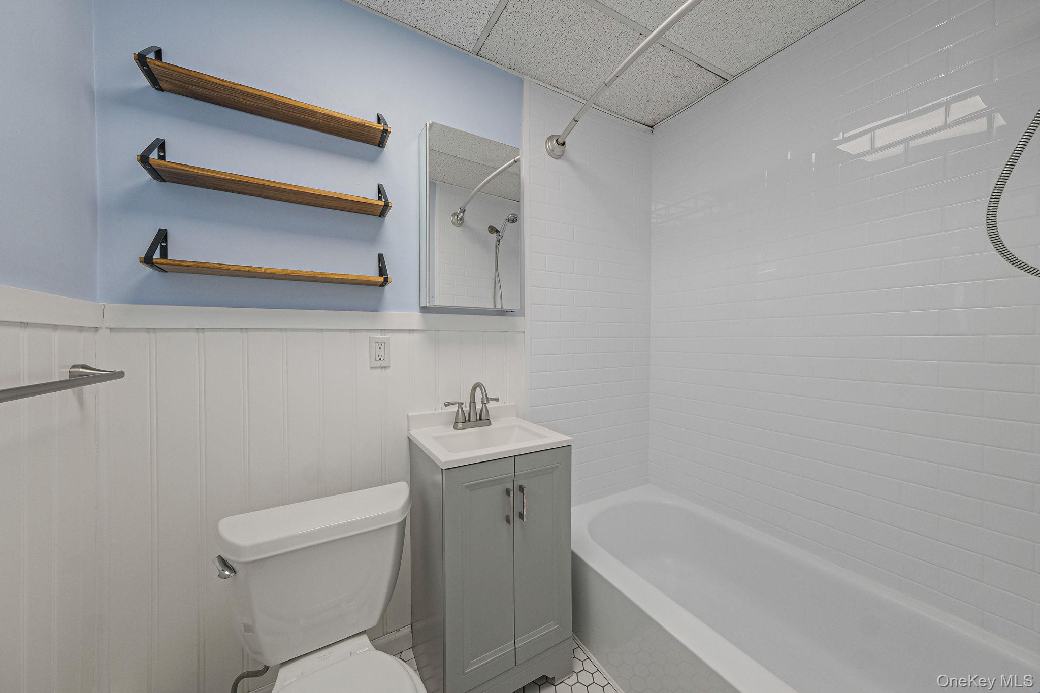 #14 photo, 39 Chapman Place, サフォーク郡 Bay Shore , NY 11706