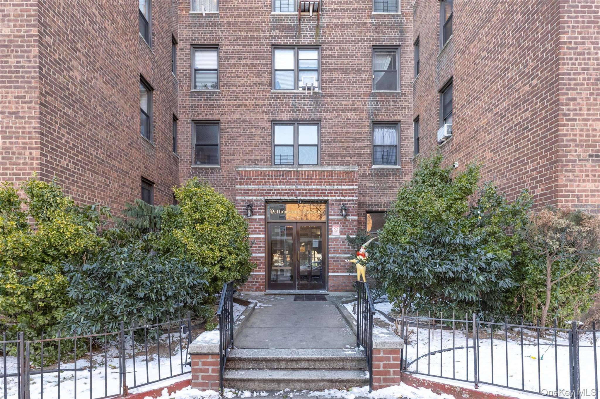 #11 photo, 102-36 64th Avenue, クイーンズ区 Forest Hills , NY 11375