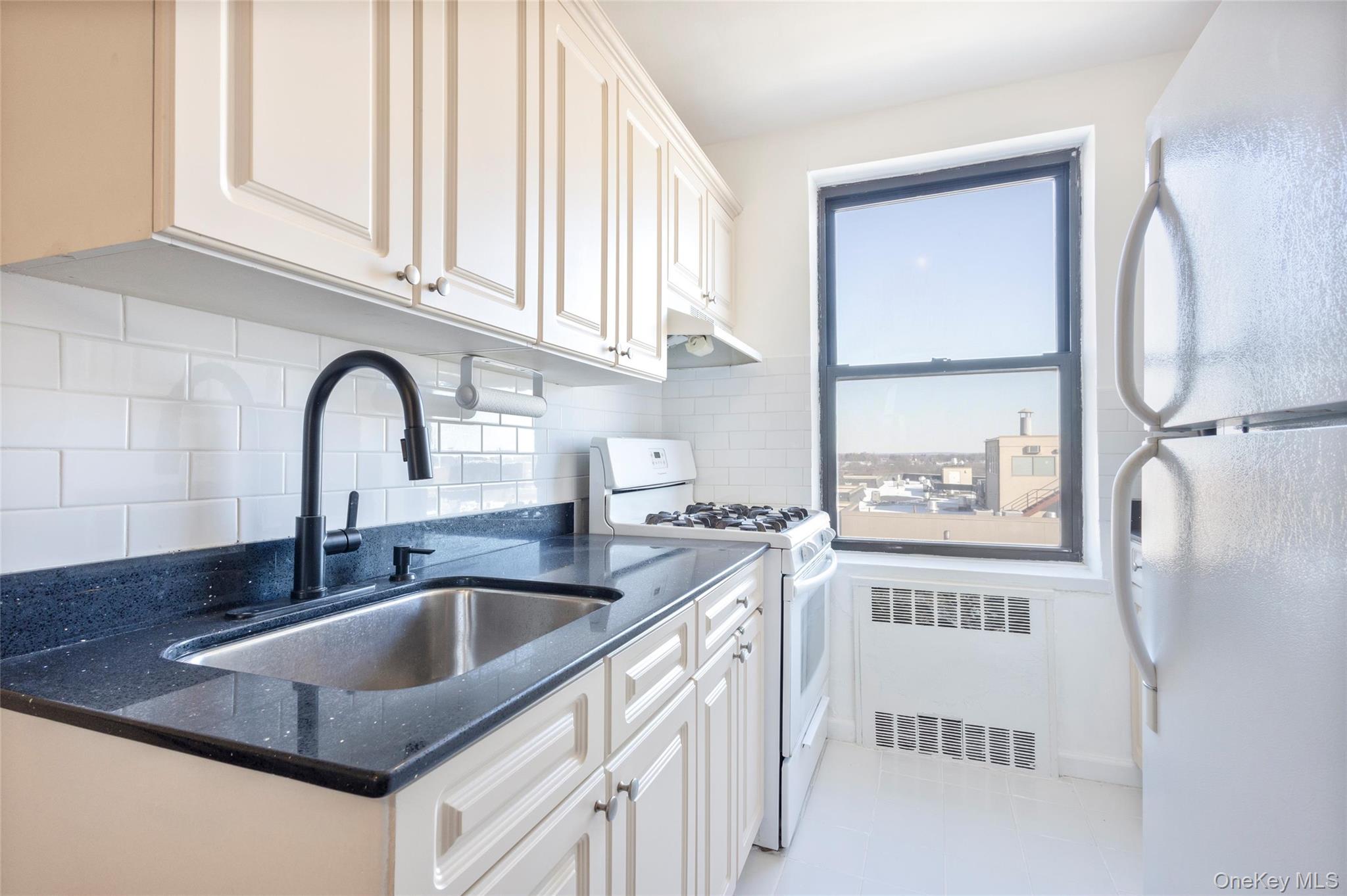 #6 photo, 102-36 64th Avenue, クイーンズ区 Forest Hills , NY 11375