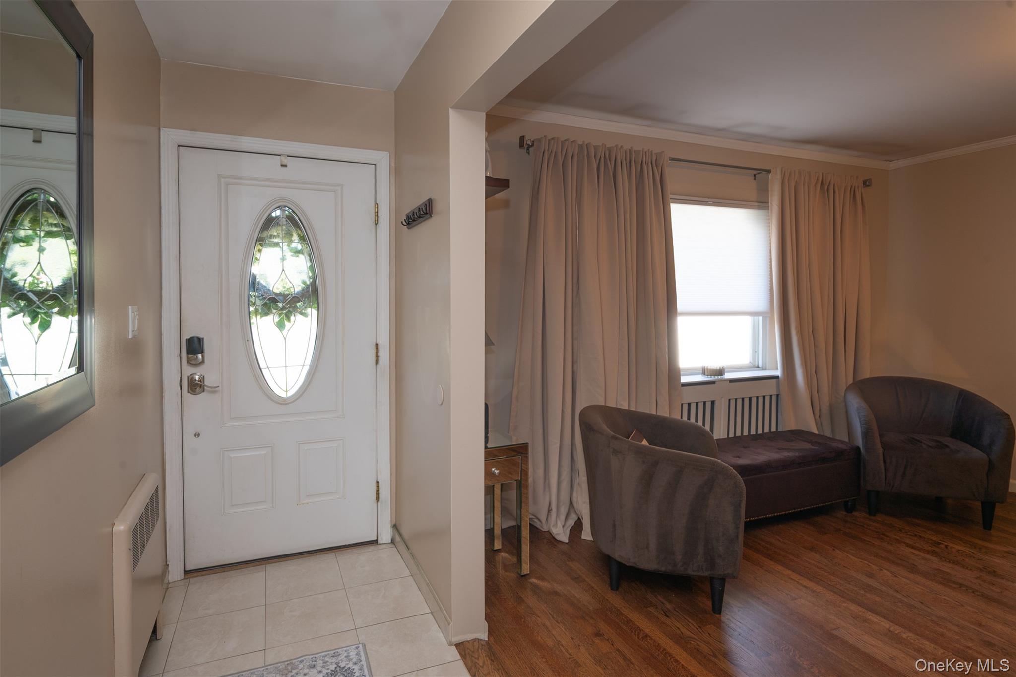 #4 photo, 211 Gardner Avenue, Jericho , NY 11753