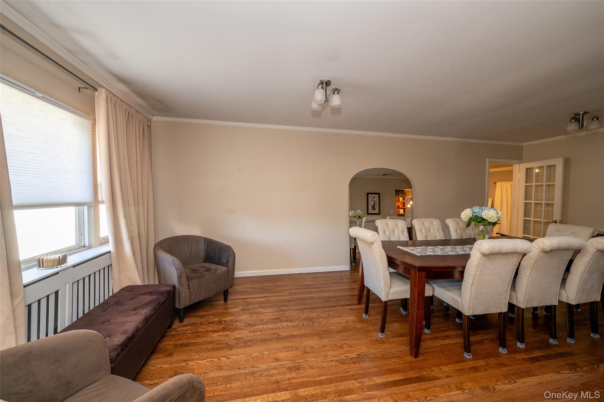 #6 photo, 211 Gardner Avenue, Jericho , NY 11753