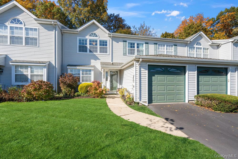 #1 photo, 11 Horizon Court, Huntington , NY 11743
