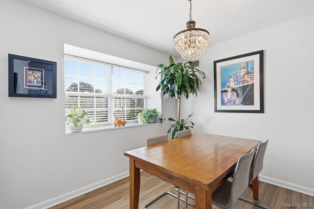 #10 photo, 11 Horizon Court, Huntington , NY 11743