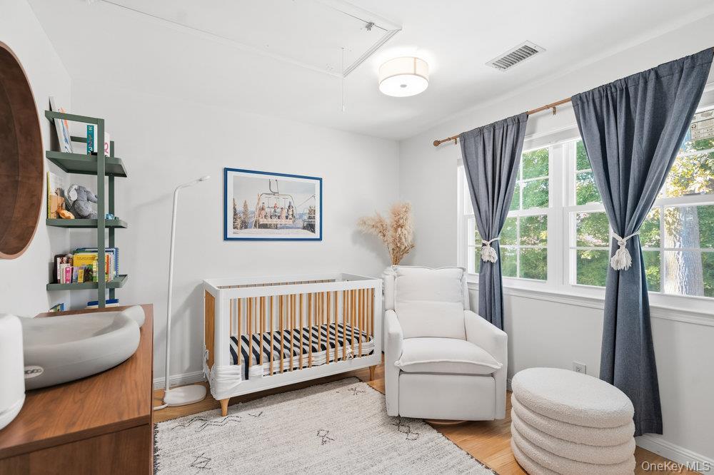 #18 photo, 11 Horizon Court, Huntington , NY 11743