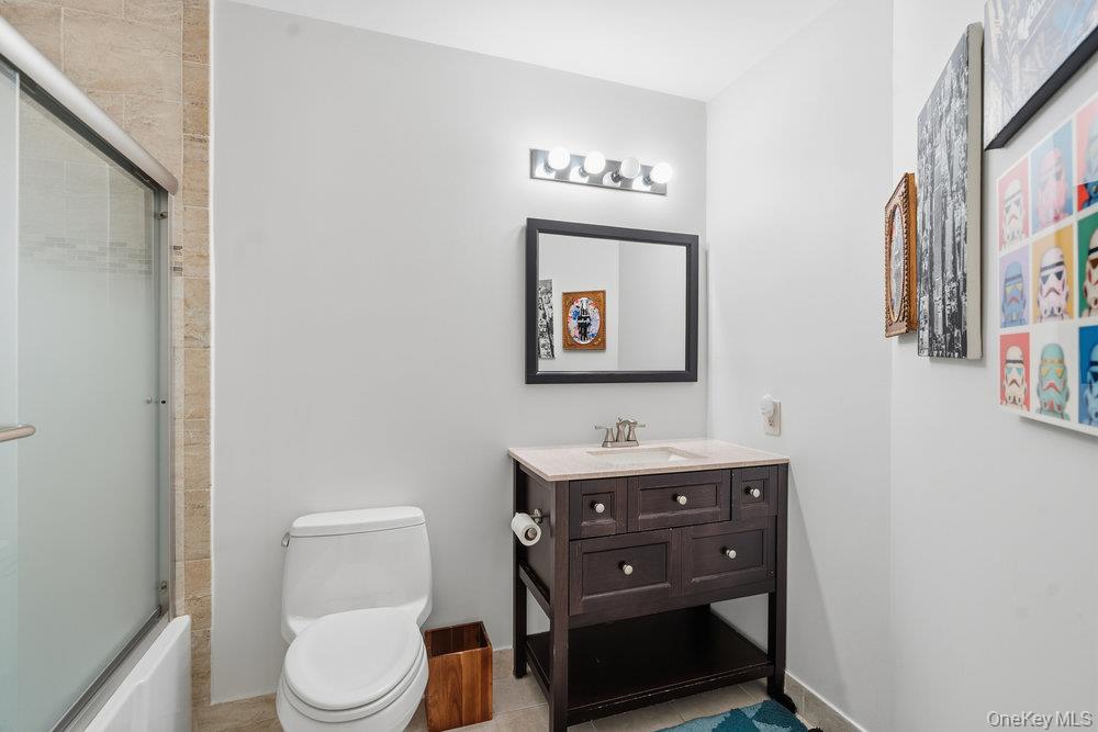 #19 photo, 11 Horizon Court, Huntington , NY 11743