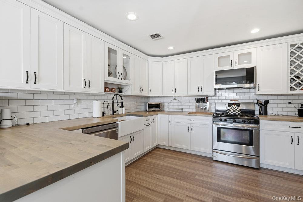 #9 photo, 11 Horizon Court, Huntington , NY 11743