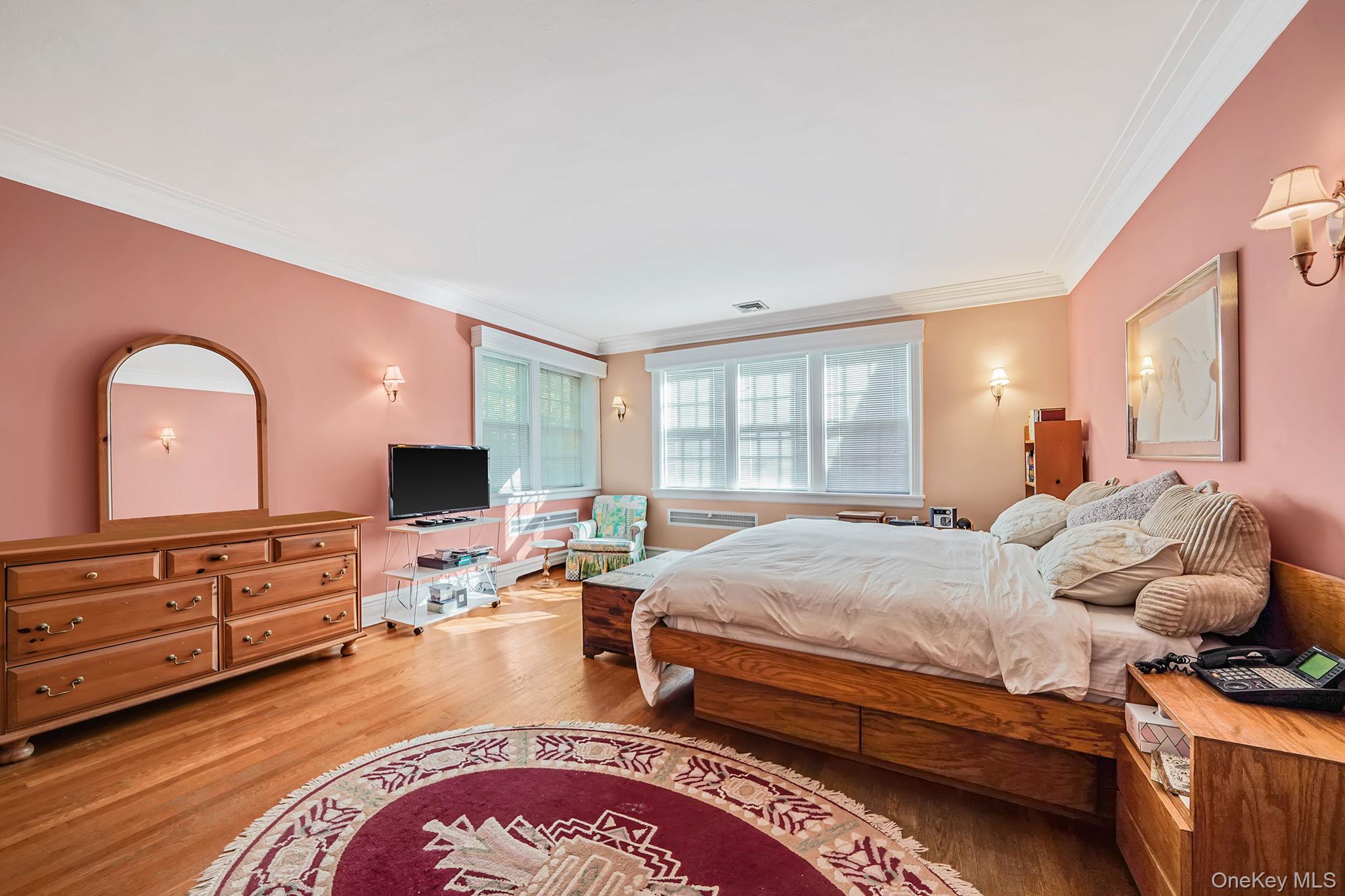 #12 photo, 8402 Midland Parkway, クイーンズ区 Jamaica Estates , NY 11432