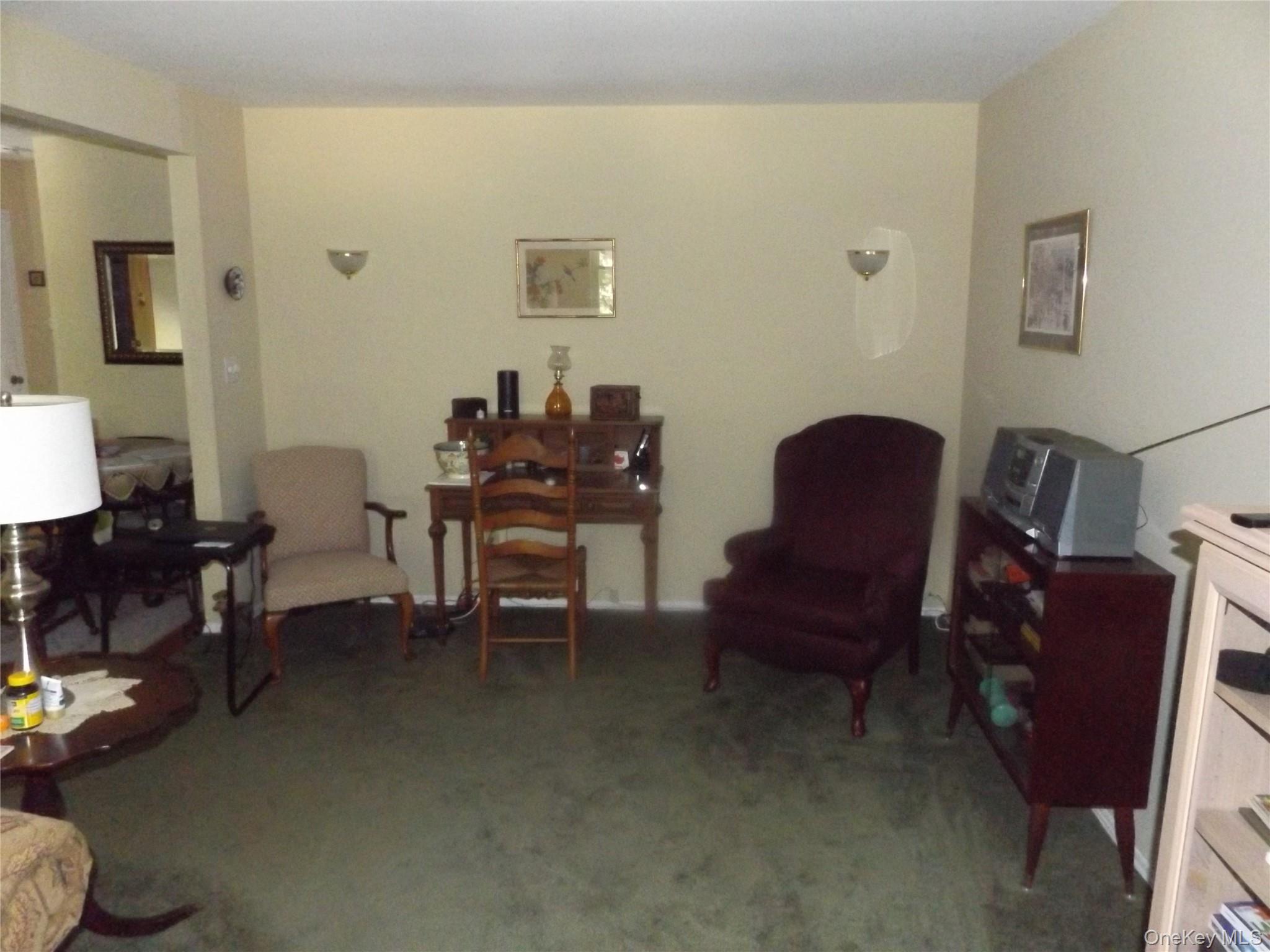 #5 photo, 130-2D Church Street, サフォーク郡 Kings Park , NY 11754