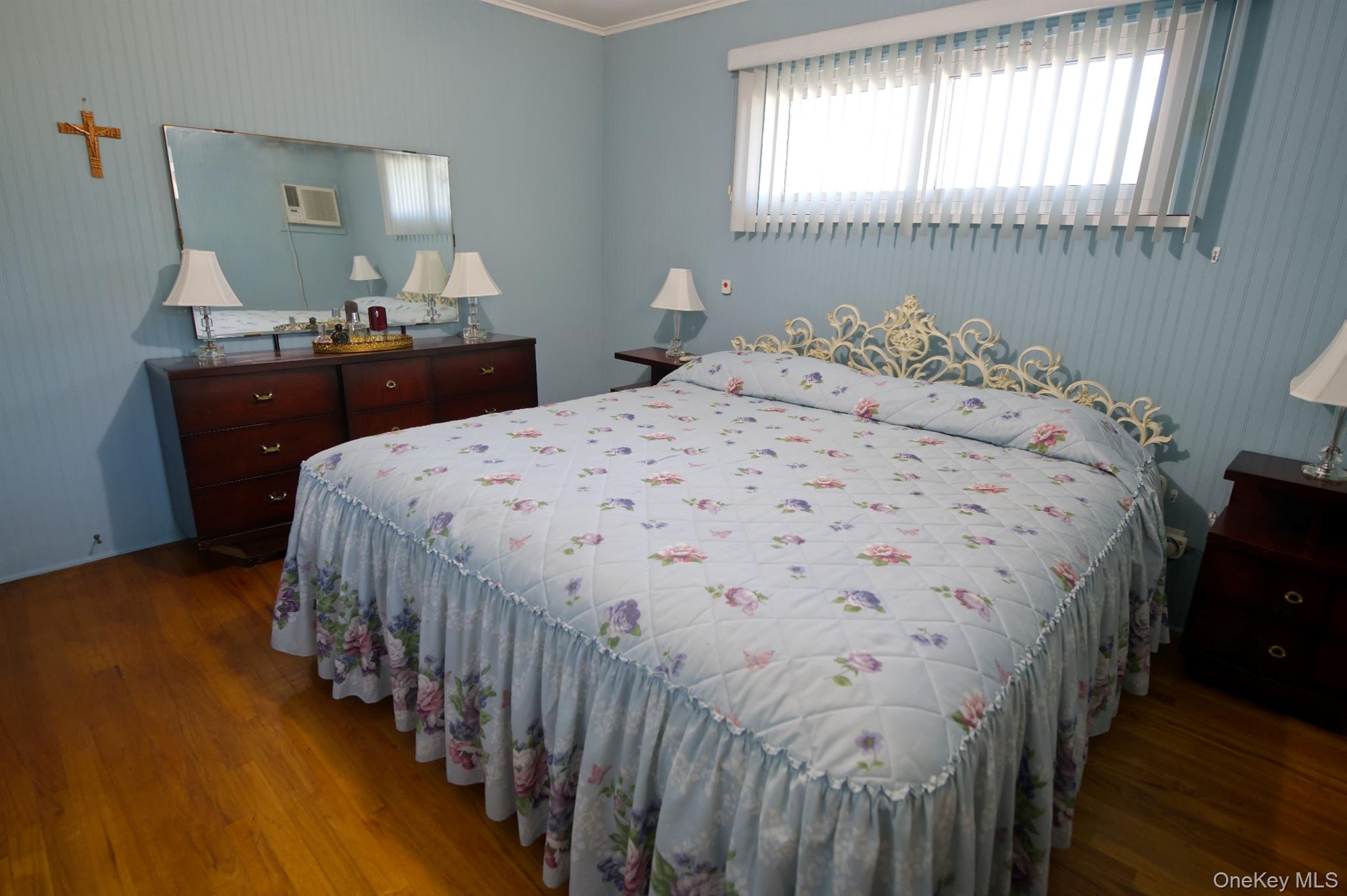 #17 photo, 1943 Cole Drive, ナッソー郡 East Meadow , NY 11554