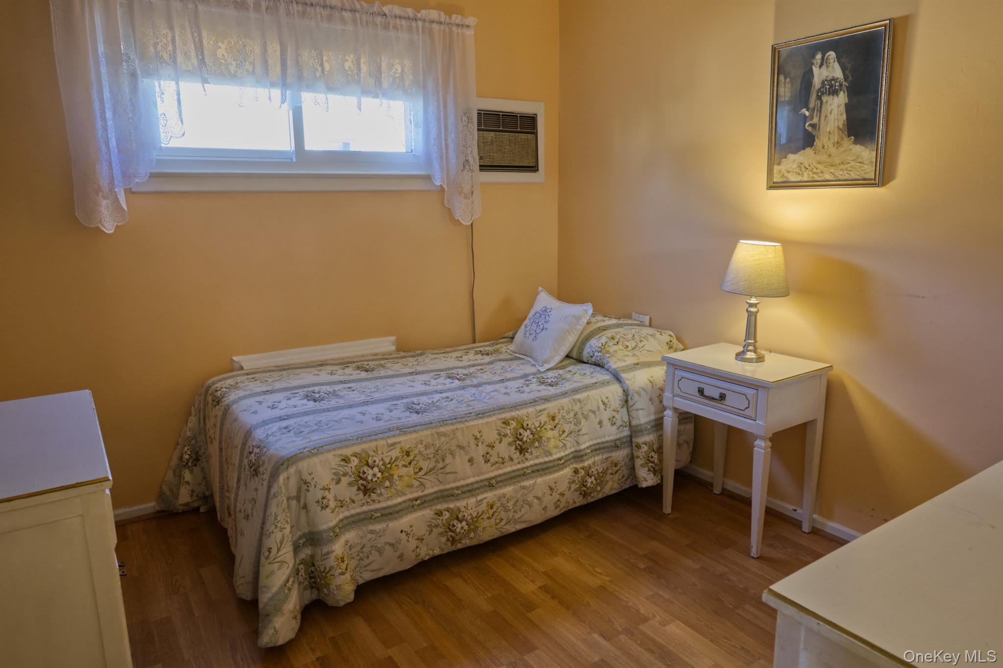 #19 photo, 1943 Cole Drive, ナッソー郡 East Meadow , NY 11554