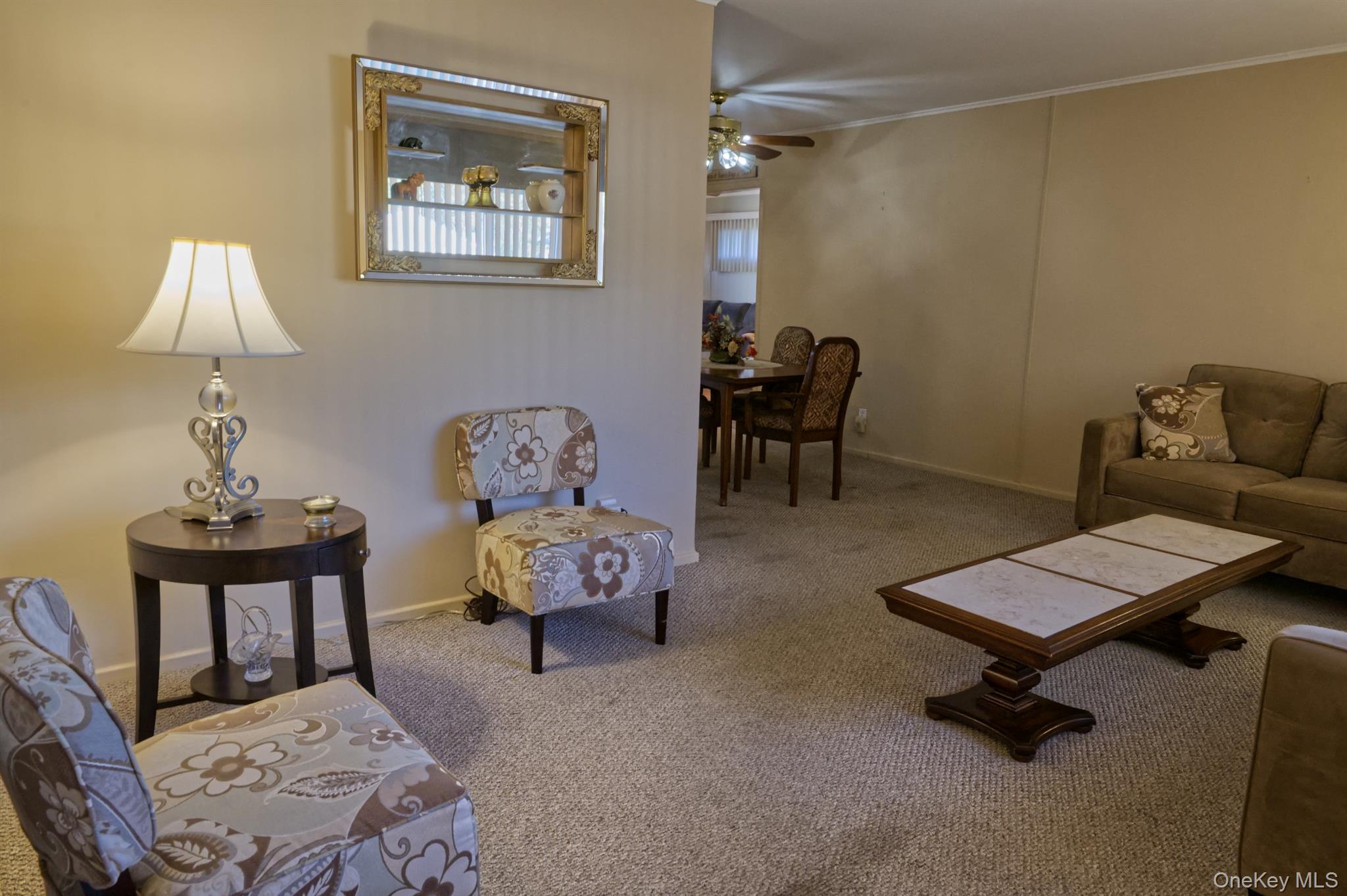 #4 photo, 1943 Cole Drive, ナッソー郡 East Meadow , NY 11554