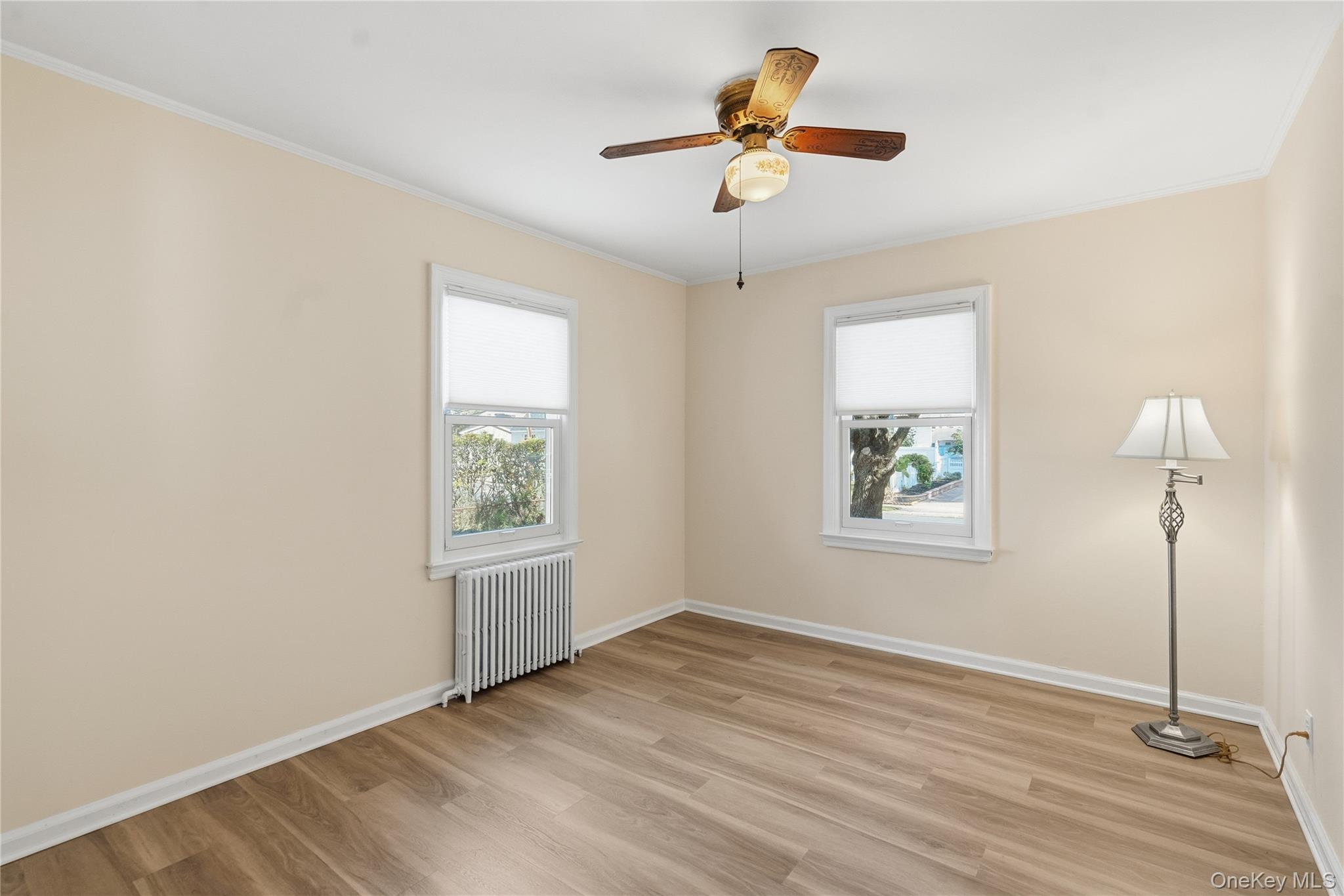 #14 photo, 245 S Delaware Avenue, サフォーク郡 Lindenhurst , NY 11757