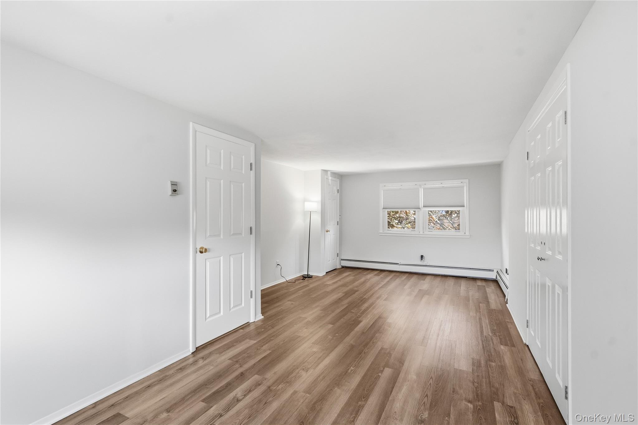 #17 photo, 245 S Delaware Avenue, サフォーク郡 Lindenhurst , NY 11757