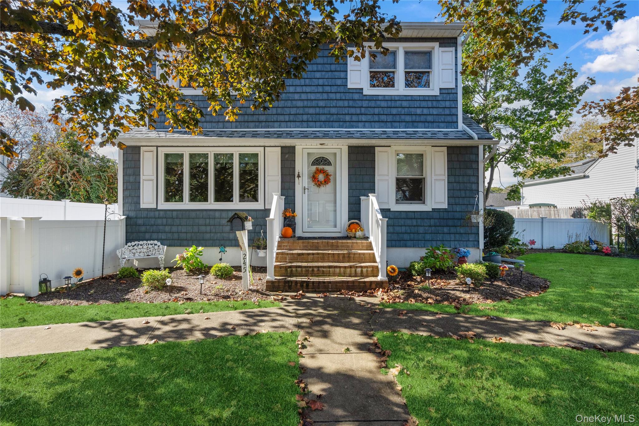 #2 photo, 245 S Delaware Avenue, サフォーク郡 Lindenhurst , NY 11757