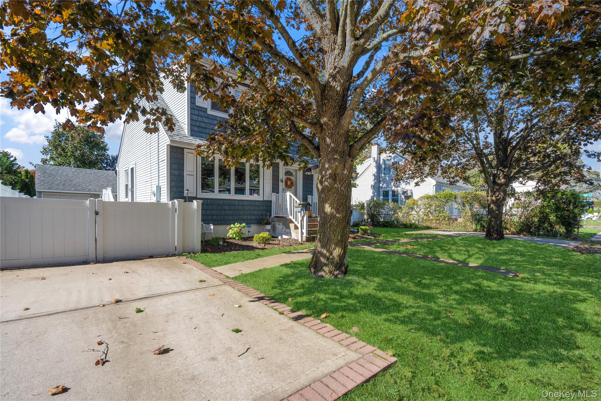 #4 photo, 245 S Delaware Avenue, サフォーク郡 Lindenhurst , NY 11757