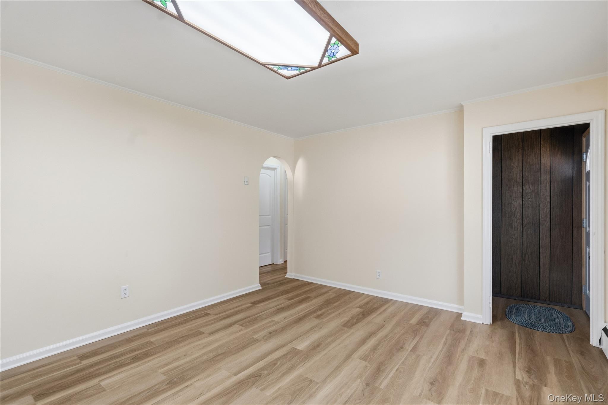 #6 photo, 245 S Delaware Avenue, サフォーク郡 Lindenhurst , NY 11757