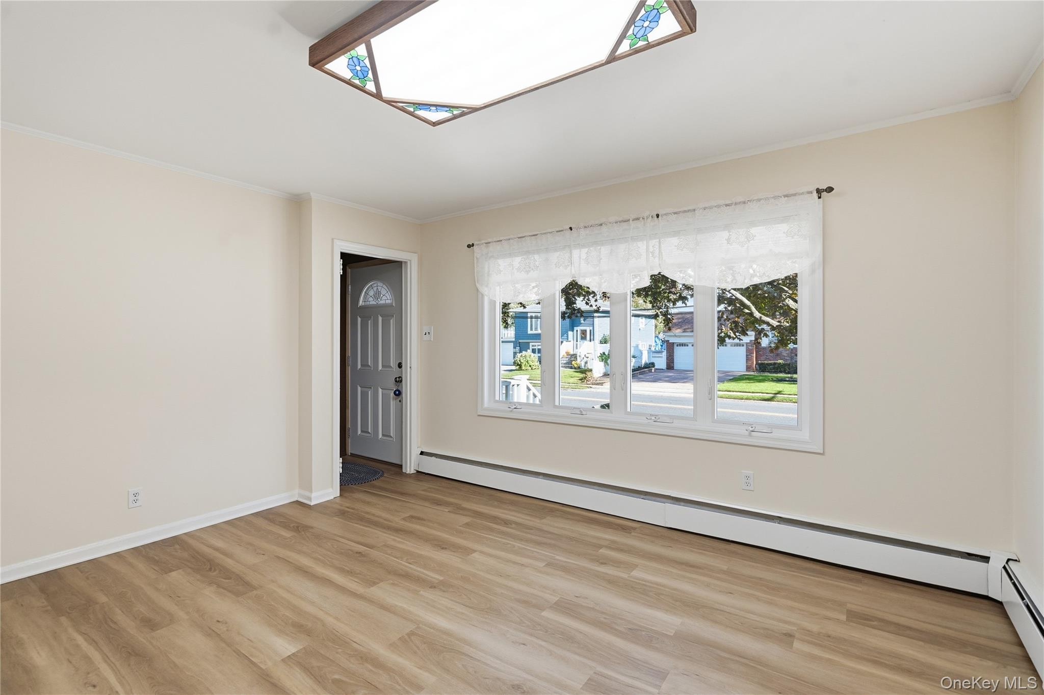 #7 photo, 245 S Delaware Avenue, サフォーク郡 Lindenhurst , NY 11757