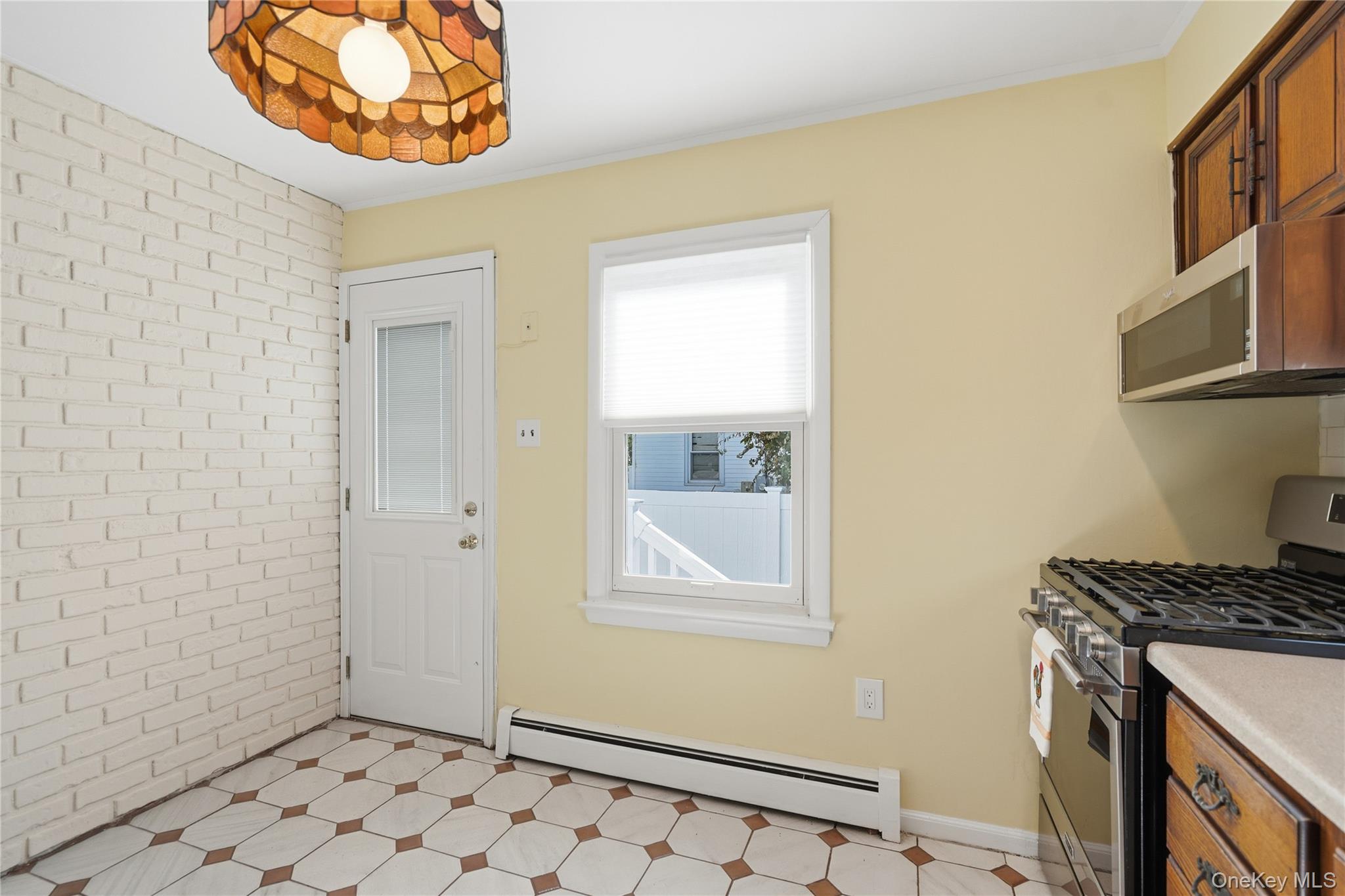 #9 photo, 245 S Delaware Avenue, サフォーク郡 Lindenhurst , NY 11757