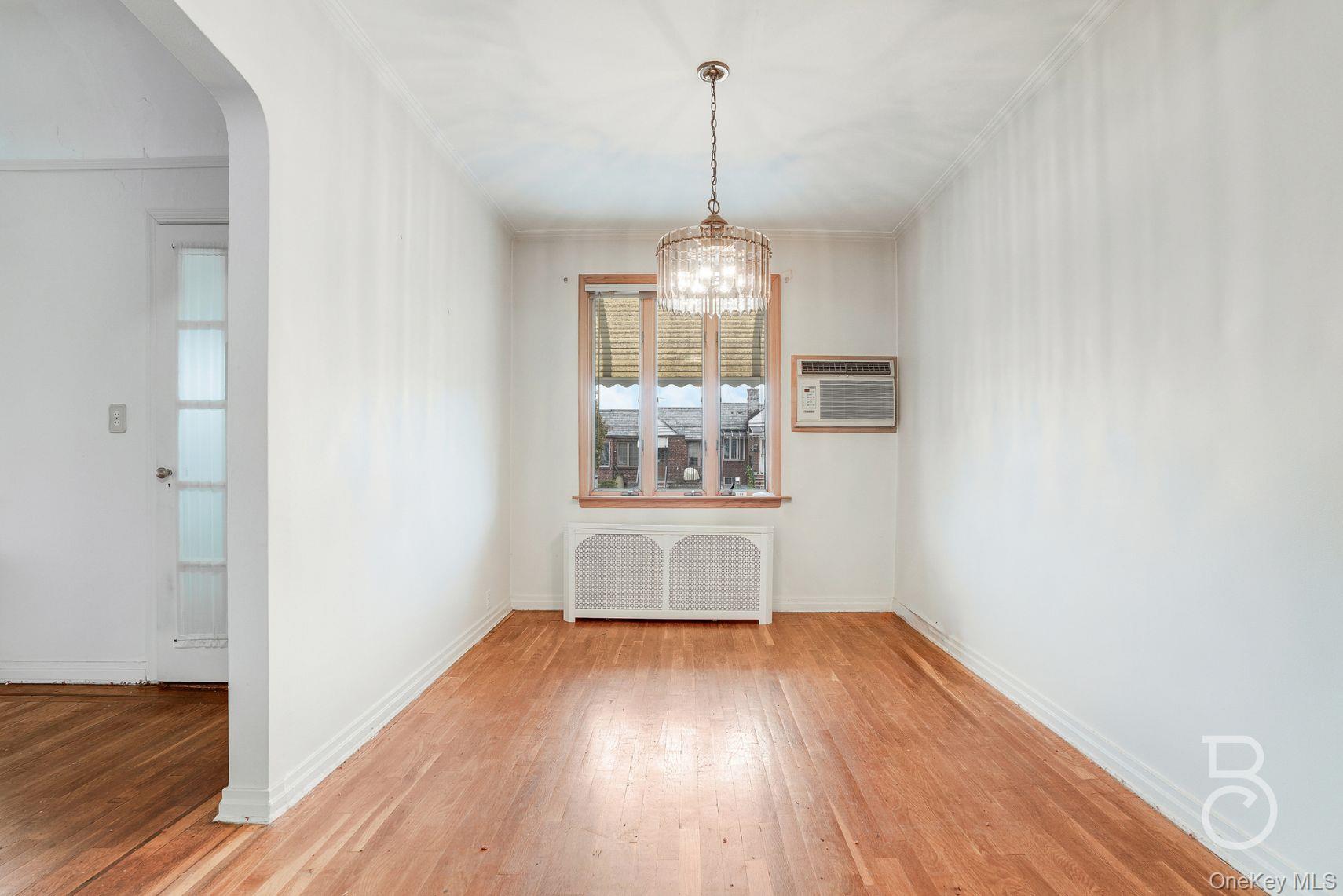 #9 photo, 57-57 81st Street, クイーンズ区 Middle Village , NY 11379