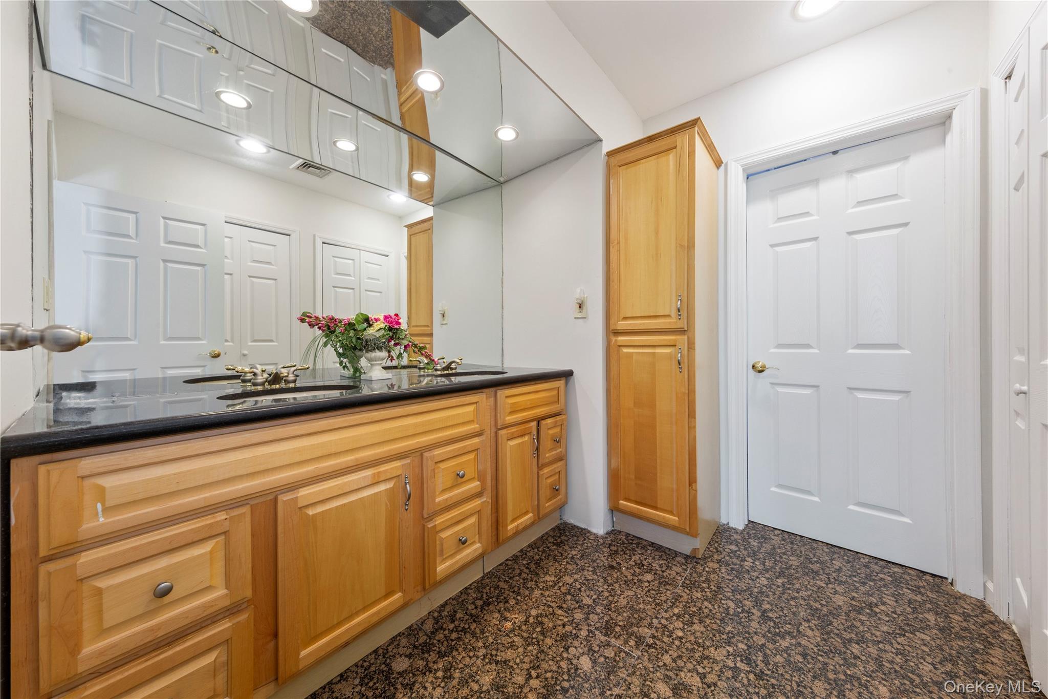 #14 photo, 7157 Douglaston Parkway, Little Neck , NY 11362