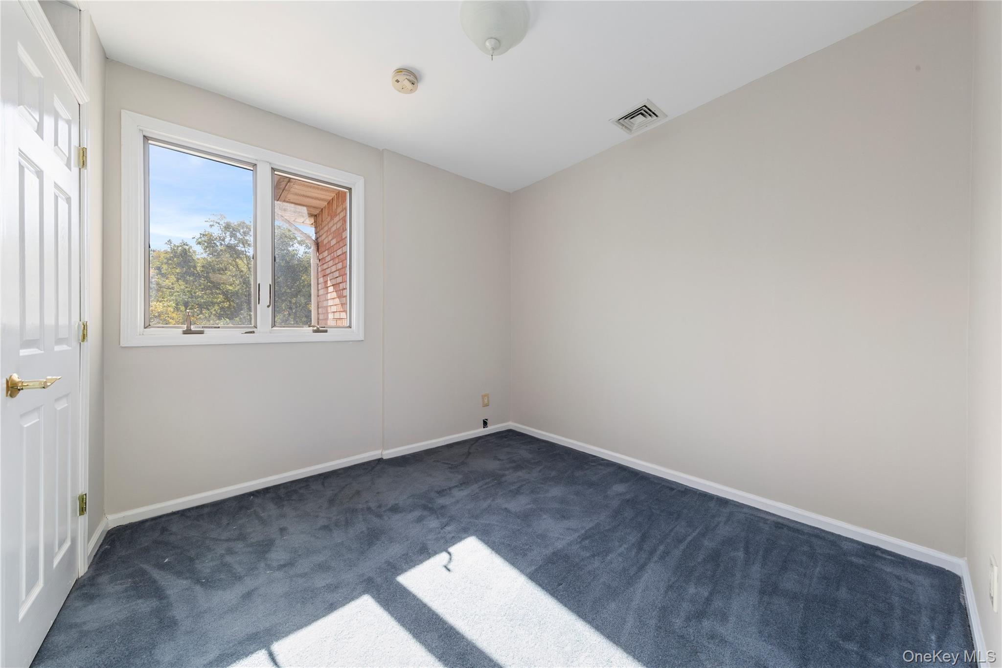 #16 photo, 7157 Douglaston Parkway, Little Neck , NY 11362