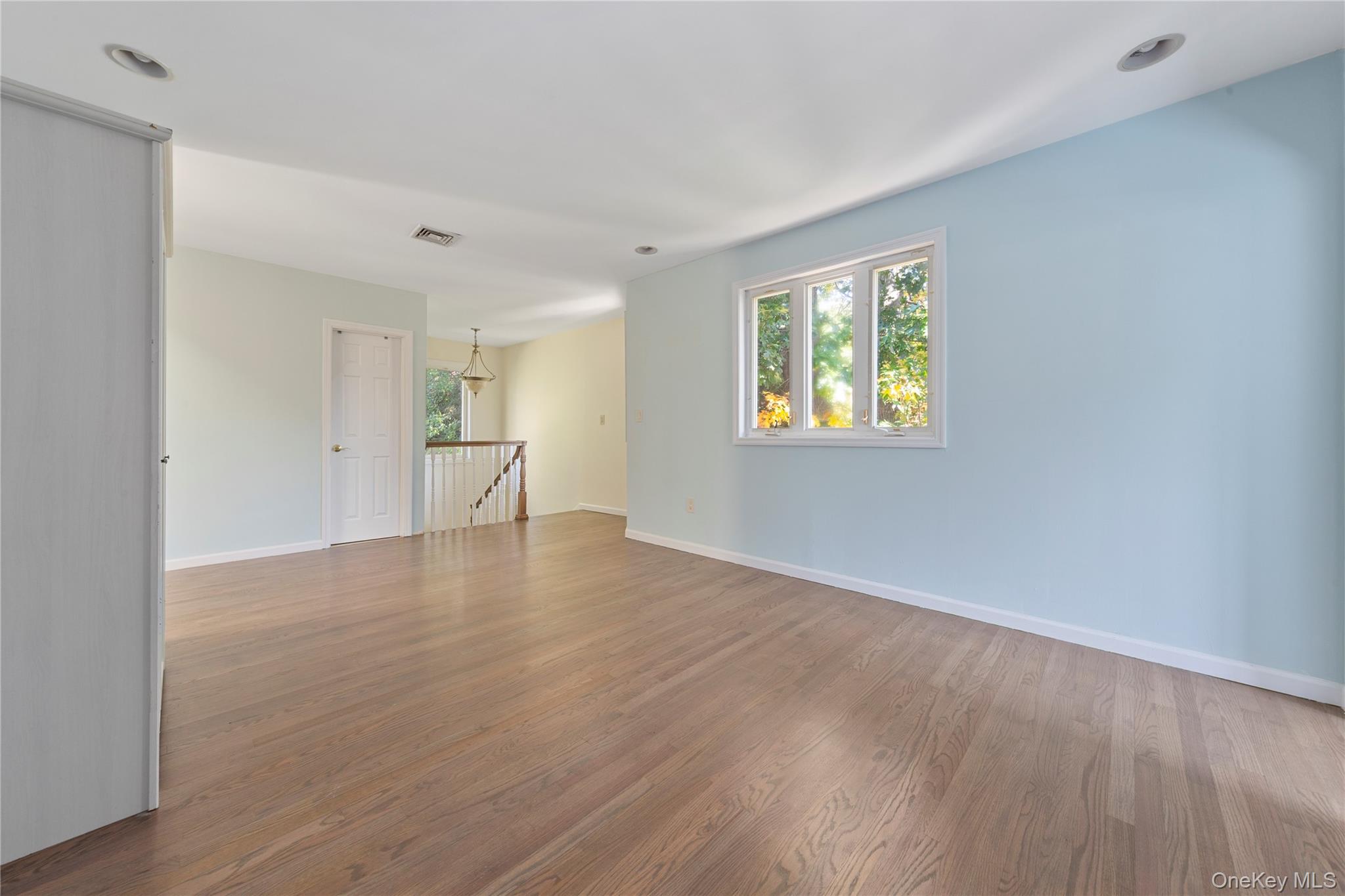 #19 photo, 7157 Douglaston Parkway, Little Neck , NY 11362