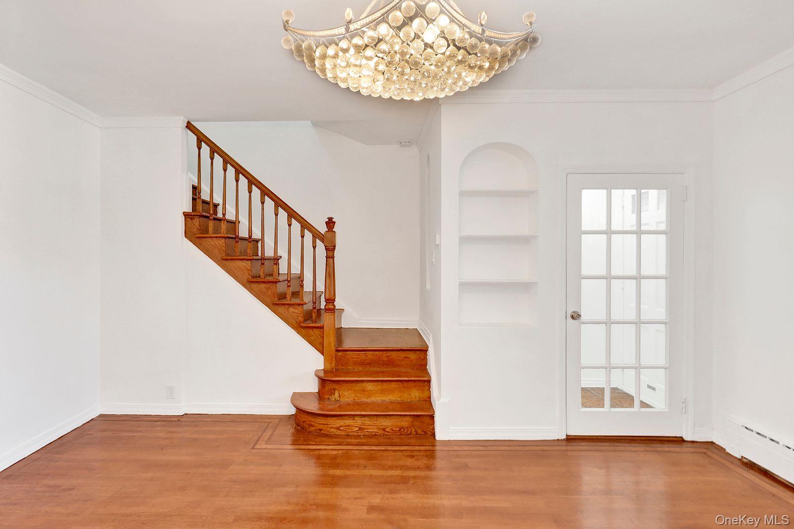 #2 photo, 102-12 62nd Road, クイーンズ区 Forest Hills , NY 11375