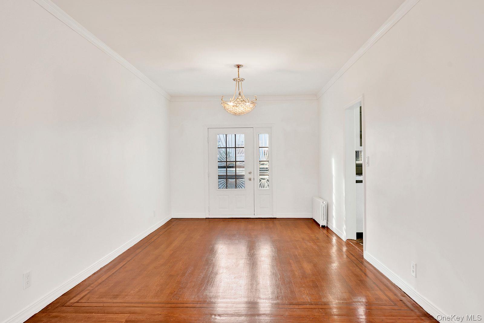 #7 photo, 102-12 62nd Road, クイーンズ区 Forest Hills , NY 11375