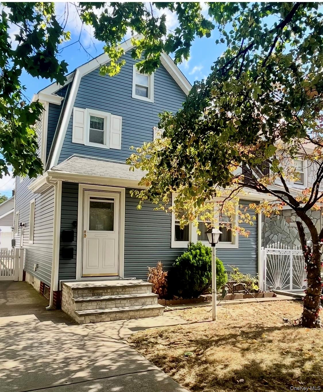 #1 photo, 93-31 215 Street, クイーンズ区 Queens Village , NY 11428