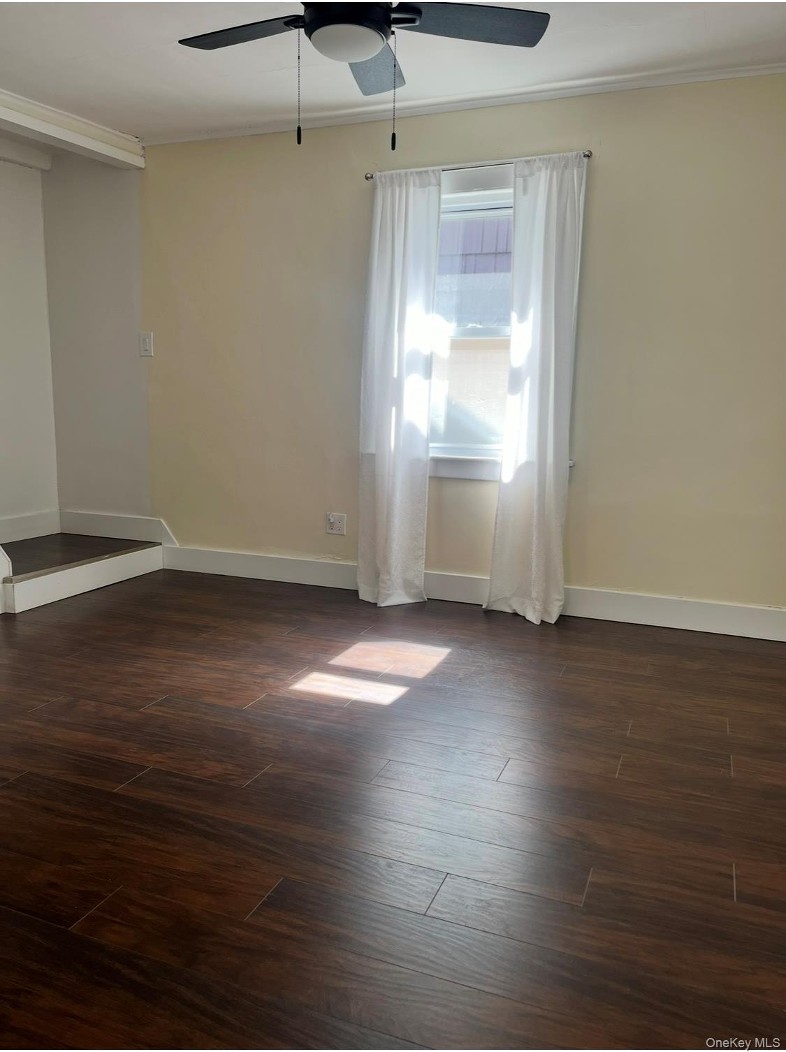 #4 photo, 93-31 215 Street, クイーンズ区 Queens Village , NY 11428