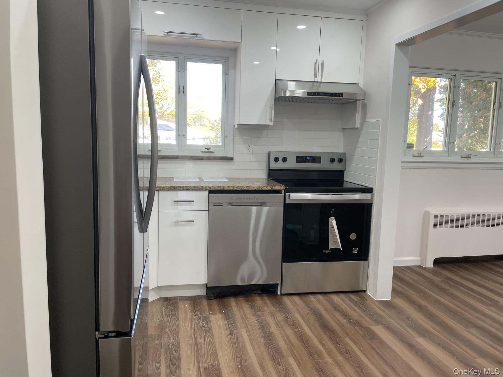 #3 photo, 7 Frederick Drive, ナッソー郡 Plainview , NY 11803