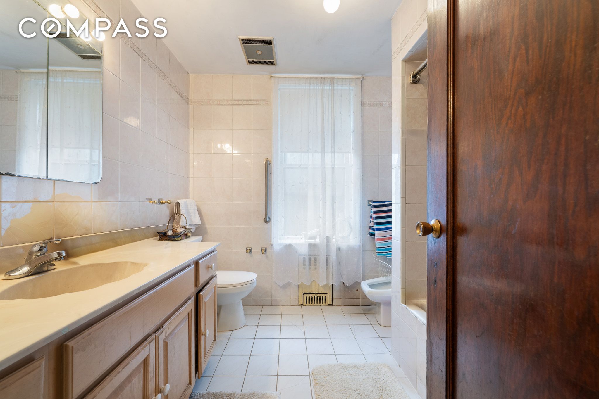 #13 photo, 3850 Cannon Place, ブロンクス区 Kingsbridge Heights , NY 10463