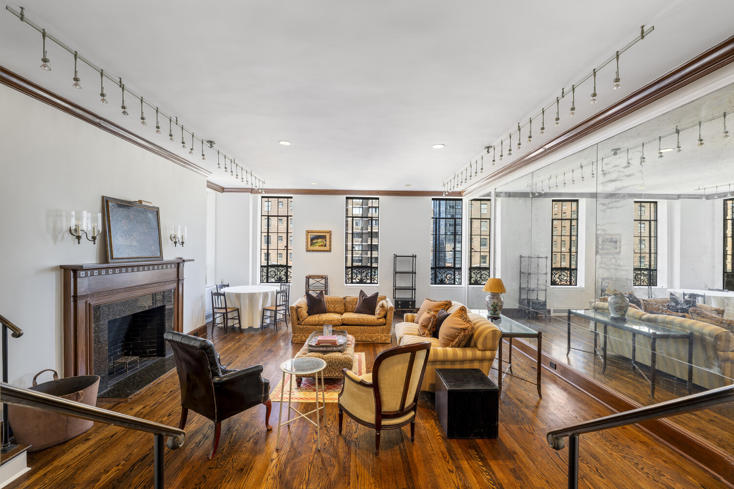 #17 photo, 350 W 57TH Street, マンハッタン Hells Kitchen , NY 10019