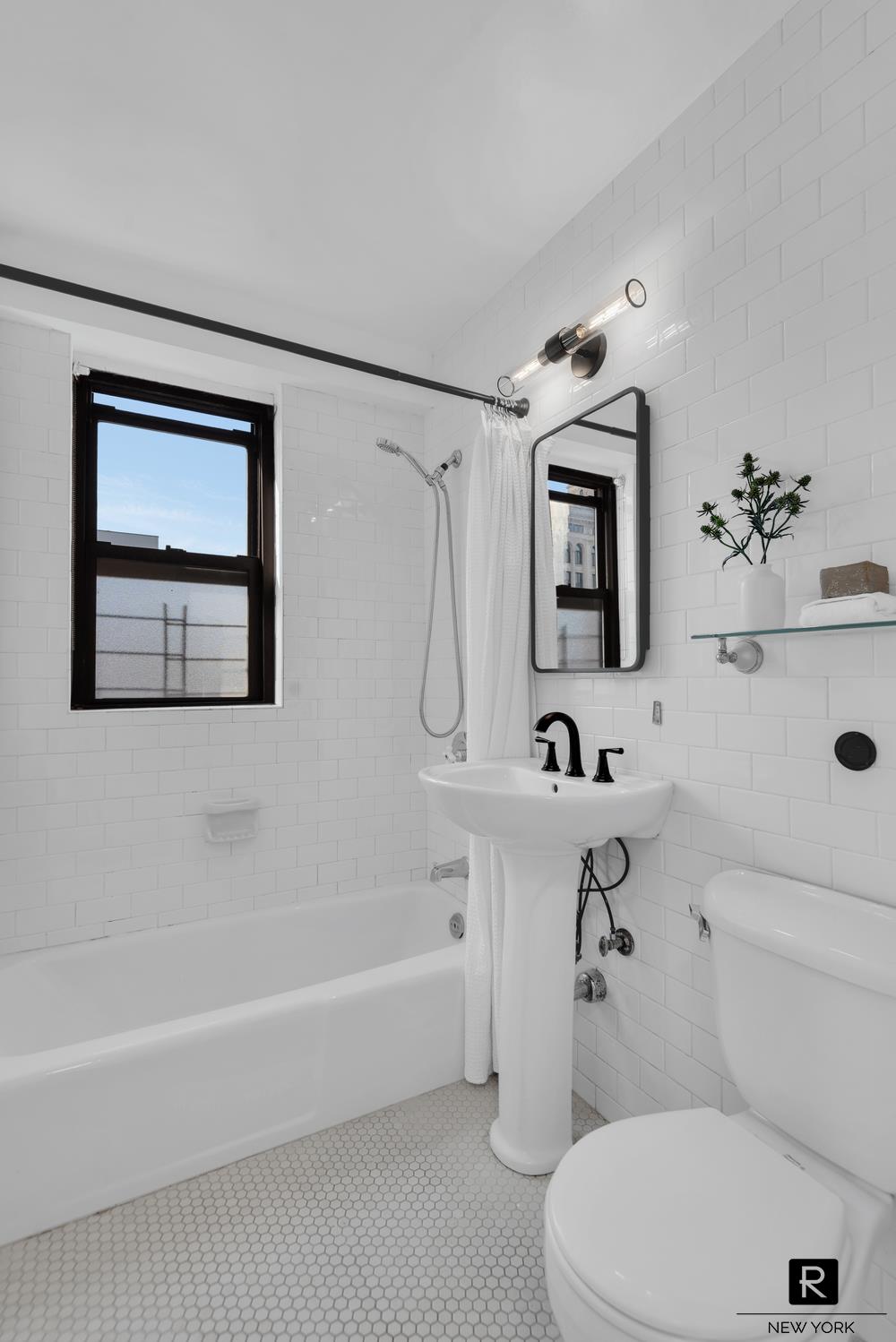 #11 photo, 115 E 9th Street, Greenwich Village , NY 10003