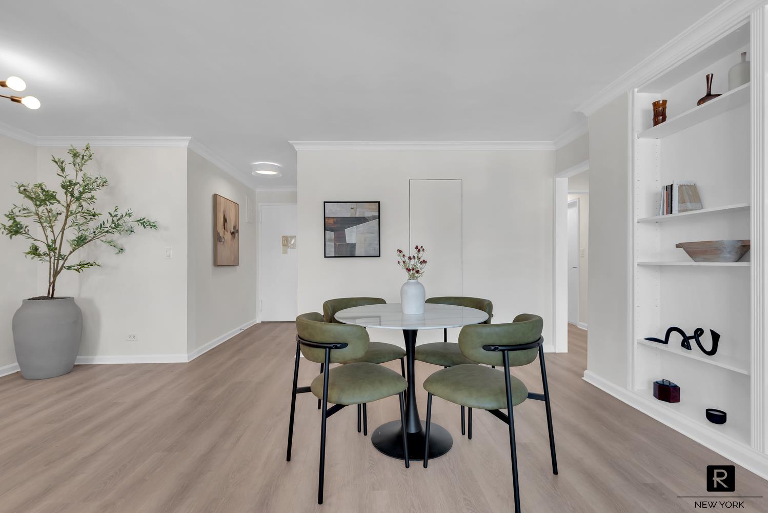 #5 photo, 115 E 9th Street, Greenwich Village , NY 10003