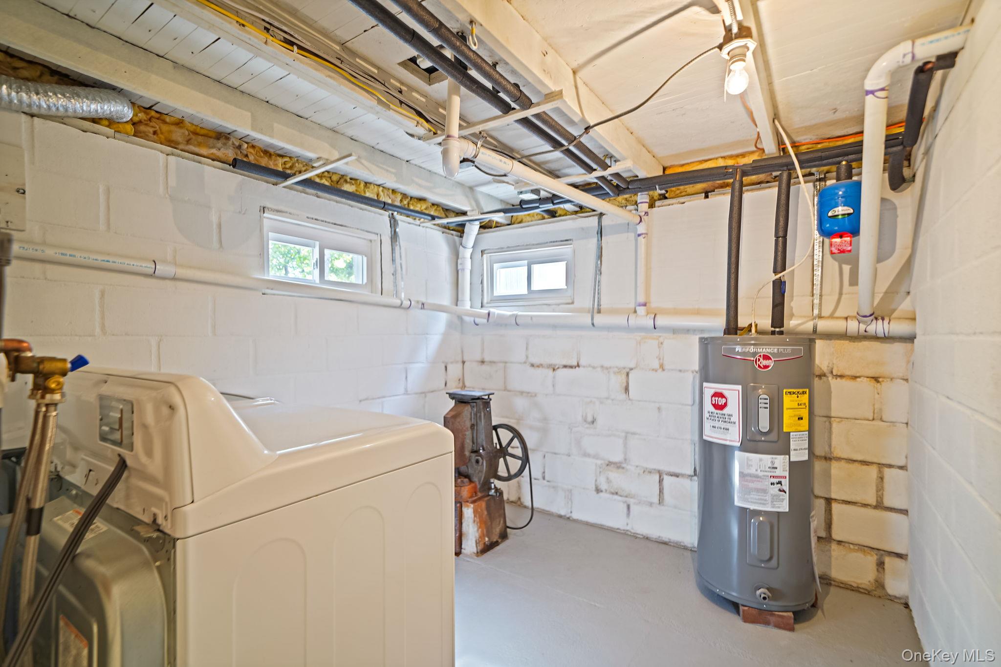 #19 photo, 4 Wyandanch Trail, サフォーク郡 Ridge , NY 11961