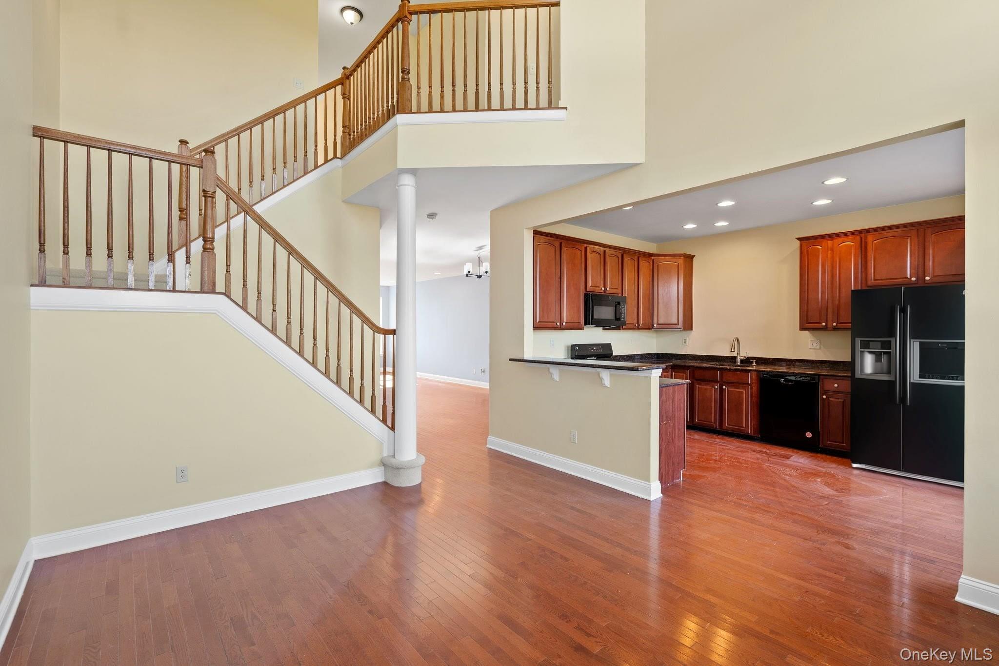 #14 photo, 305 Balsam Drive, New Windsor , NY 12553