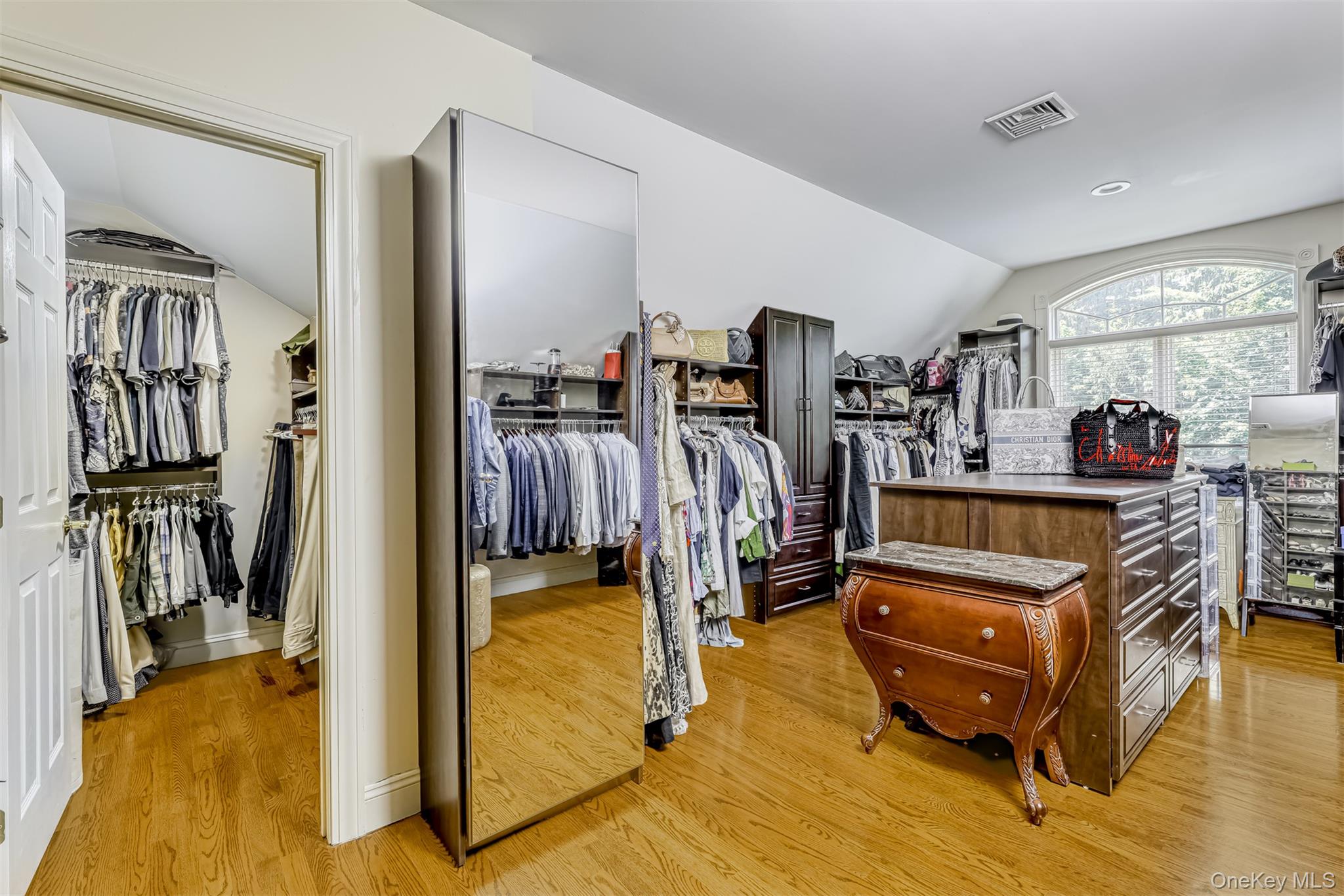 #19 photo, 6 Par Road, Suffern , NY 10901