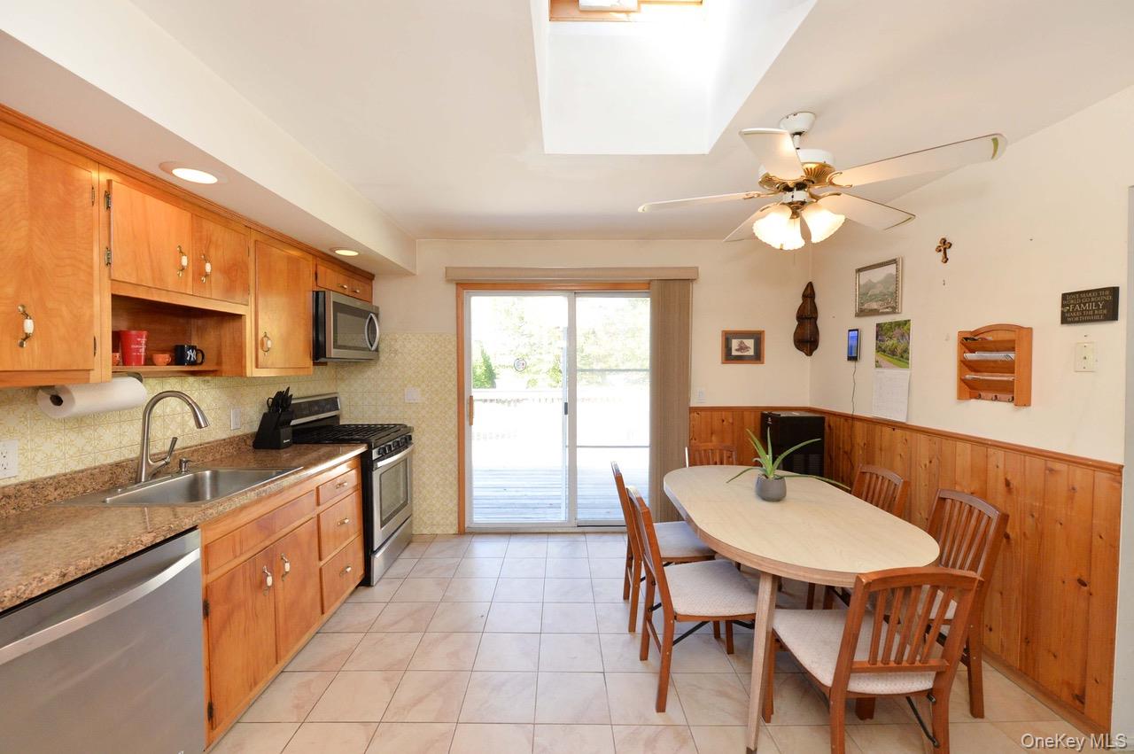 #12 photo, 13 Park Terrace, Valley Cottage , NY 10989