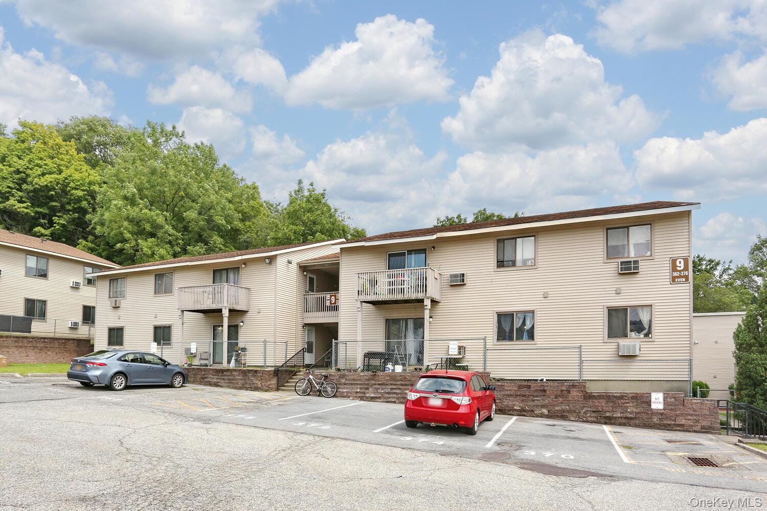 #2 photo, 201 Concord Lane, Middletown , NY 10940