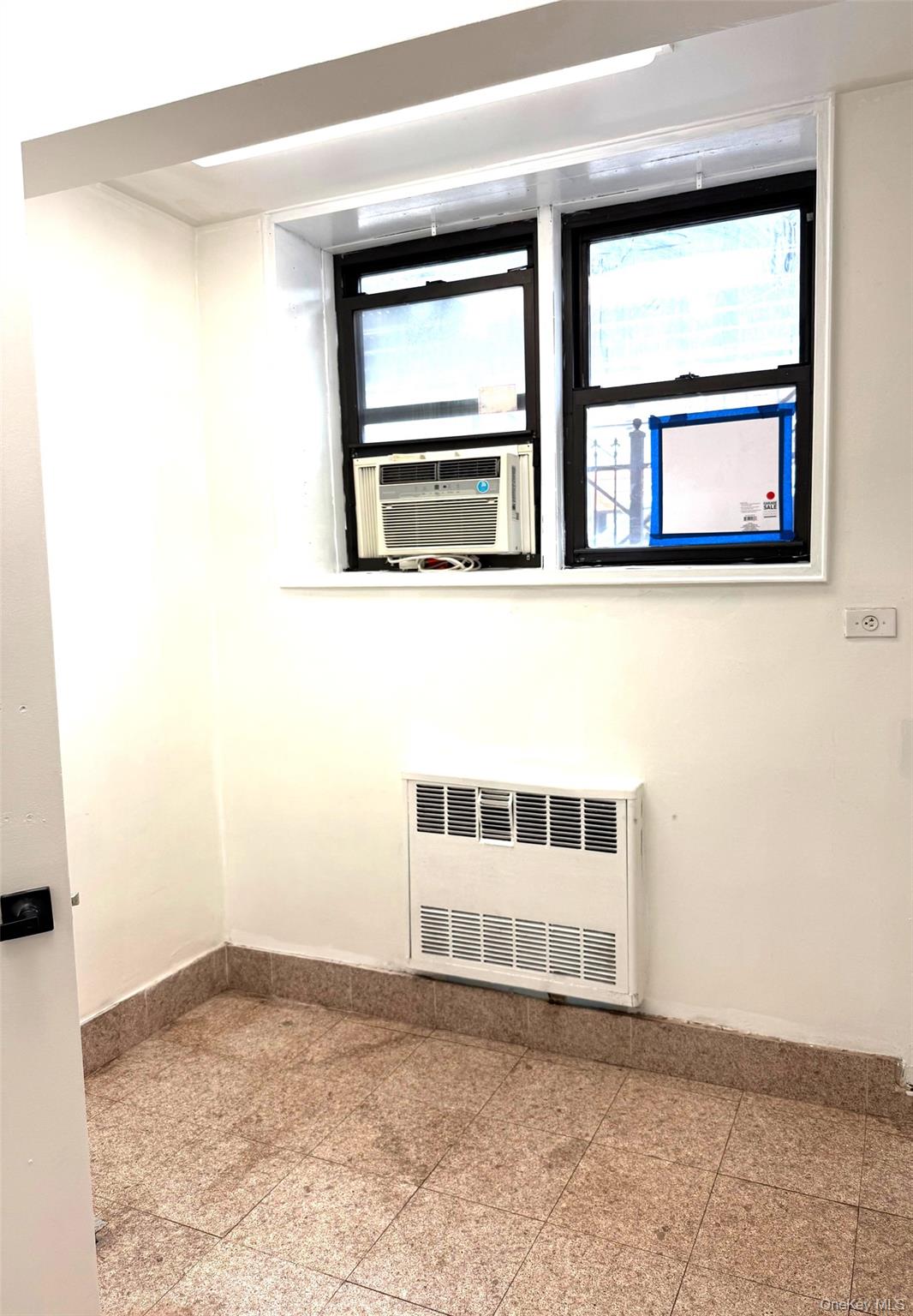 #6 photo, 141-05 Northern Boulevard, クイーンズ区 Flushing , NY 11354