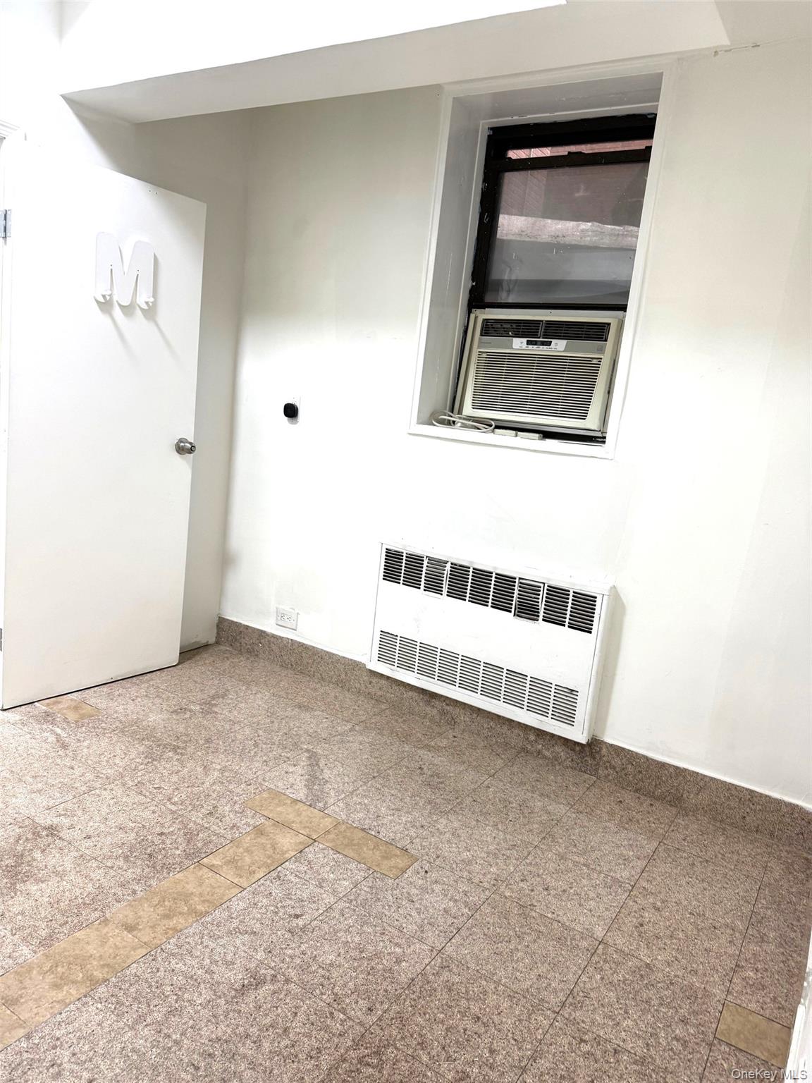 #7 photo, 141-05 Northern Boulevard, クイーンズ区 Flushing , NY 11354