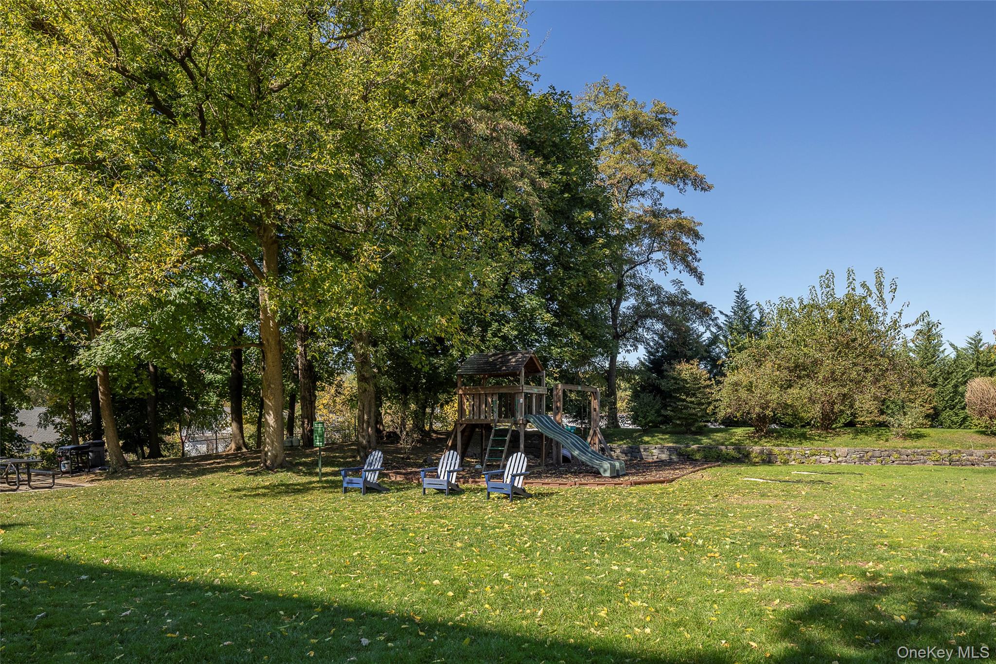 #16 photo, 3 Midland Gardens, ブロンクス区 Bronxville , NY 10708