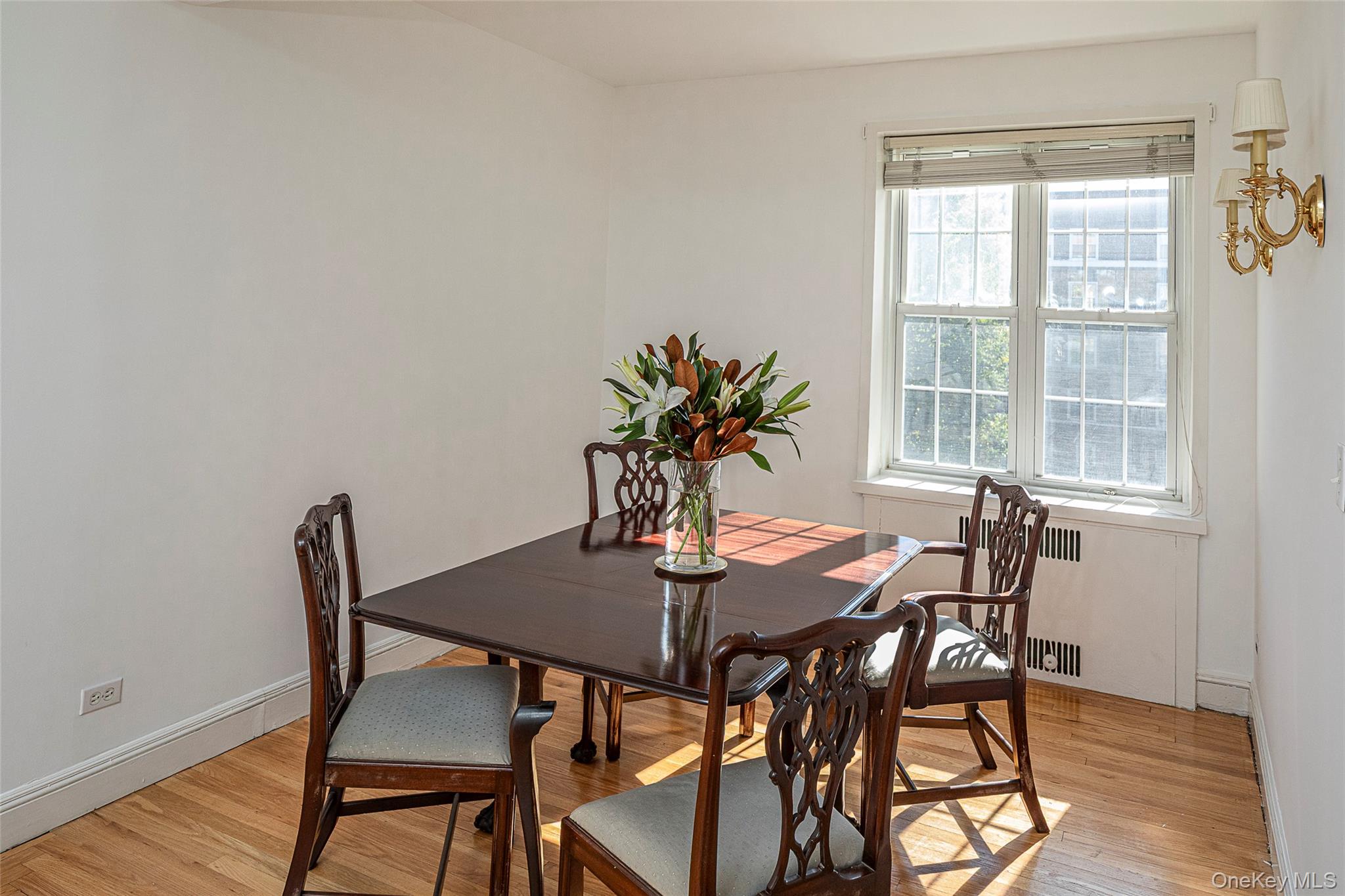 #4 photo, 3 Midland Gardens, ブロンクス区 Bronxville , NY 10708