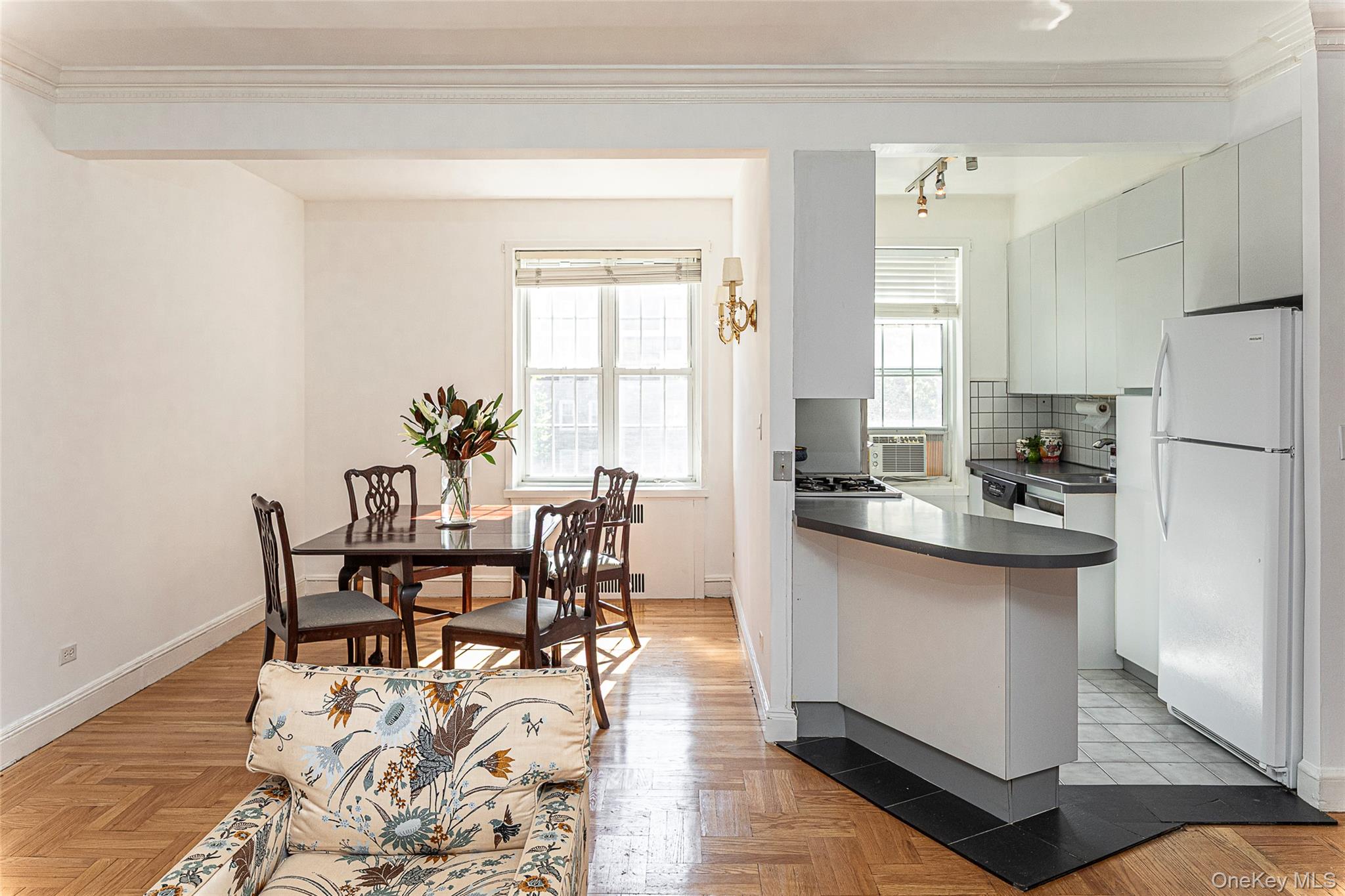 #5 photo, 3 Midland Gardens, ブロンクス区 Bronxville , NY 10708