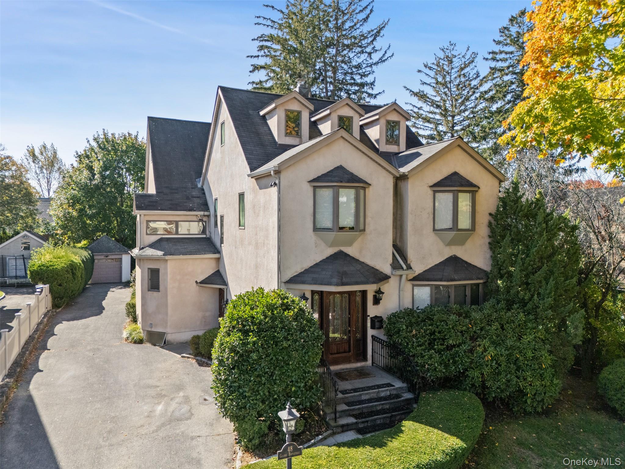 #2 photo, 48 Grand Boulevard, Scarsdale , NY 10583