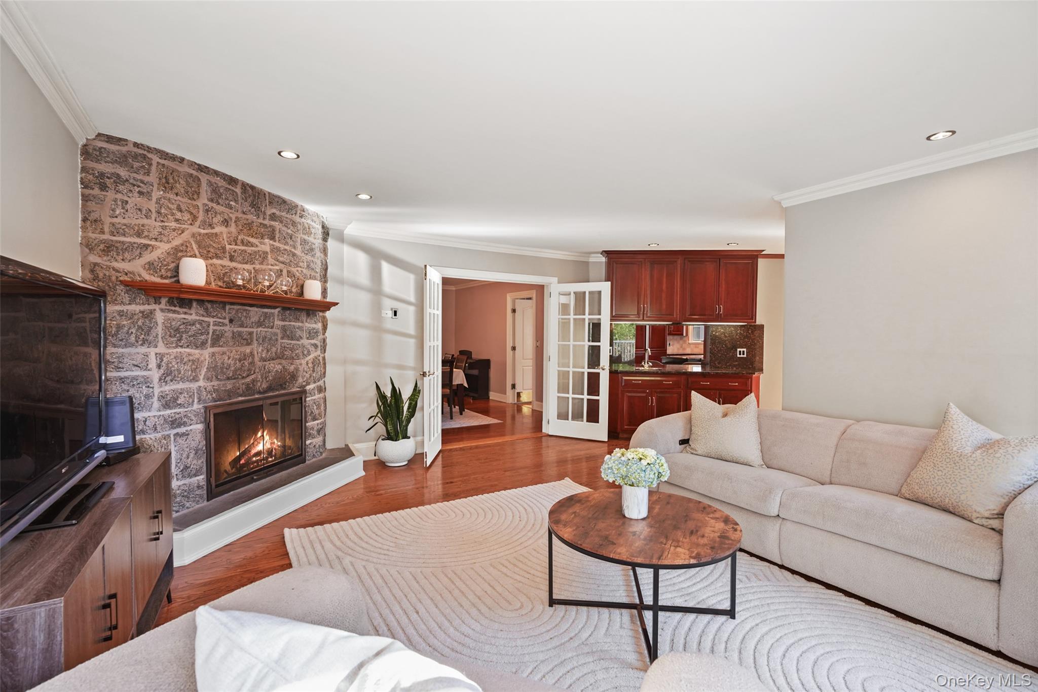 #5 photo, 48 Grand Boulevard, Scarsdale , NY 10583