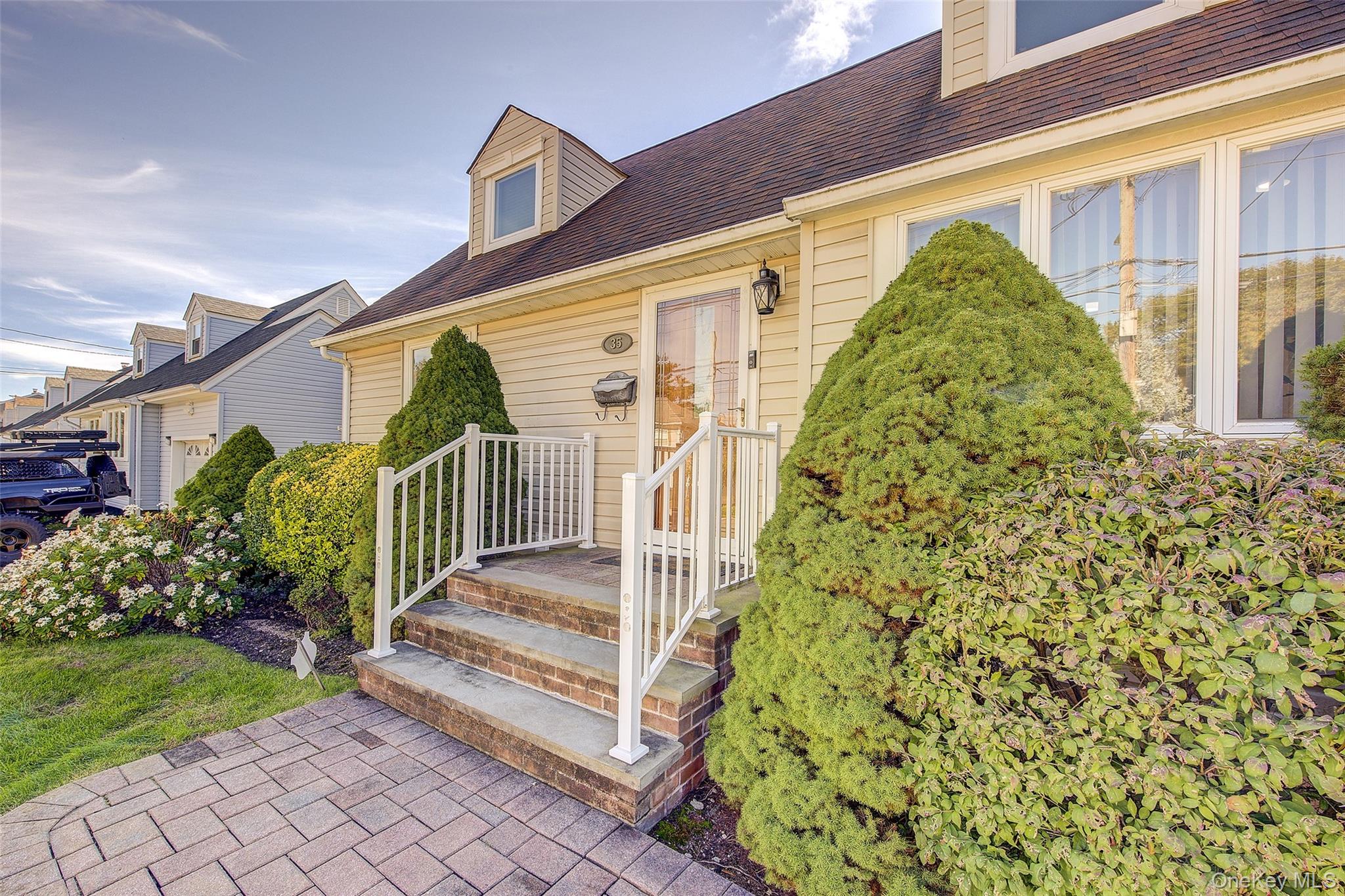 #2 photo, 35 Jackson Avenue, ナッソー郡 Bethpage , NY 11714